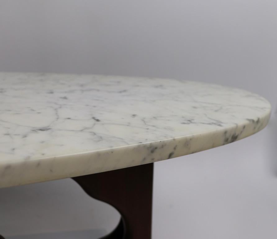 Mid Century  Surfboard Marble-Top Coffee Table with Walnut Quatrefoil Motif Base 6