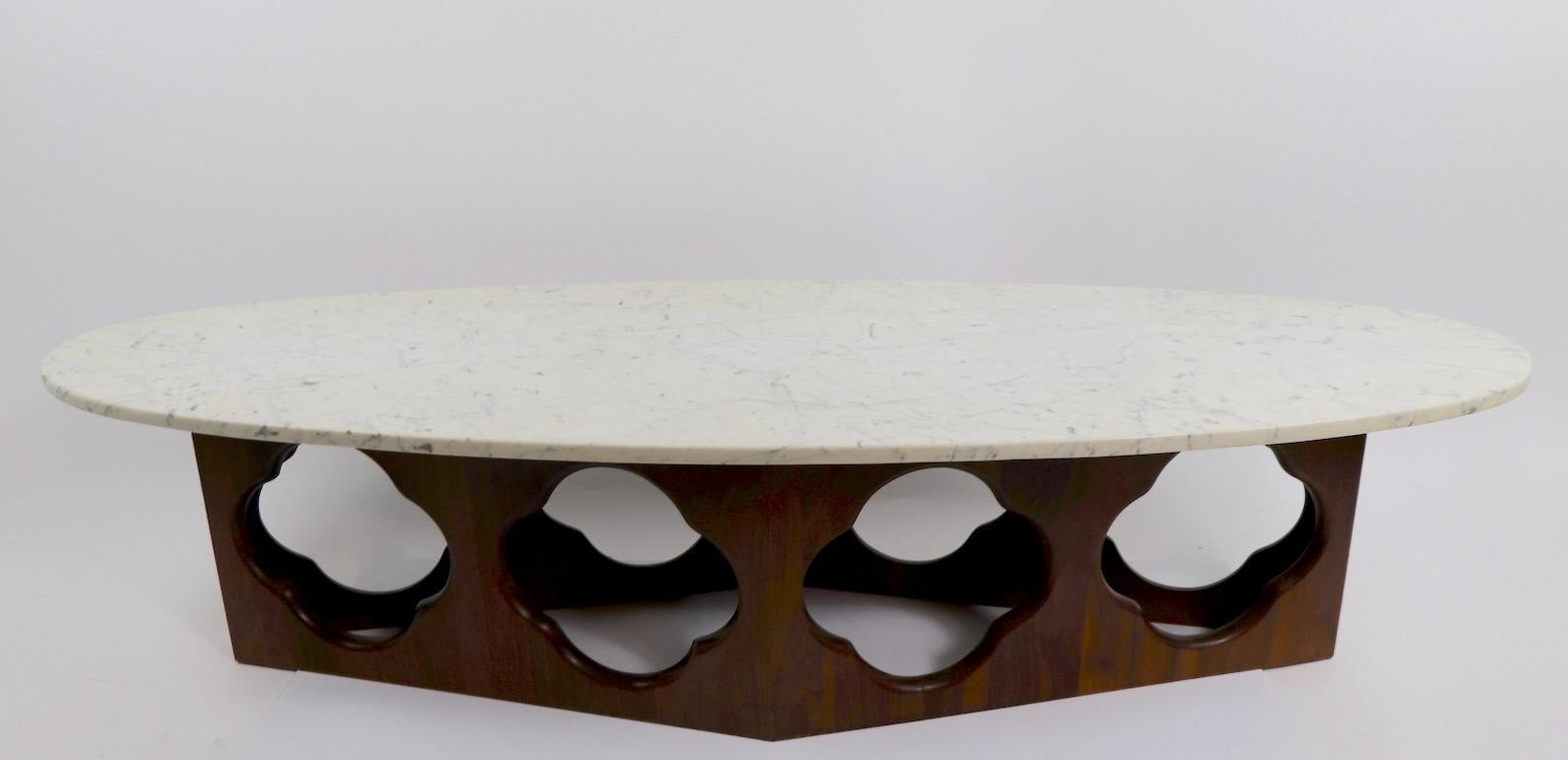 Mid-Century Modern Mid Century  Surfboard Marble-Top Coffee Table with Walnut Quatrefoil Motif Base