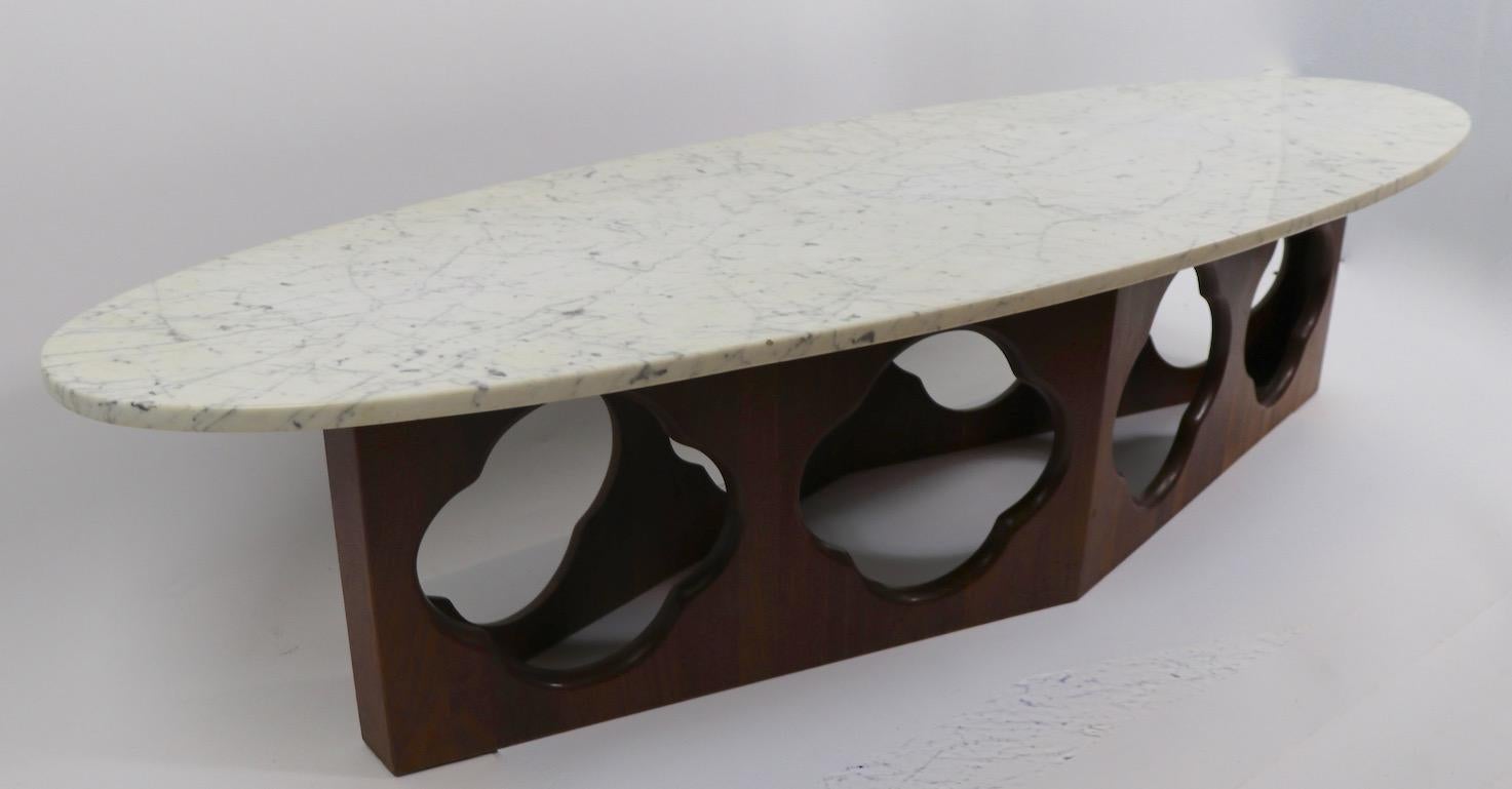 20th Century Mid Century  Surfboard Marble-Top Coffee Table with Walnut Quatrefoil Motif Base