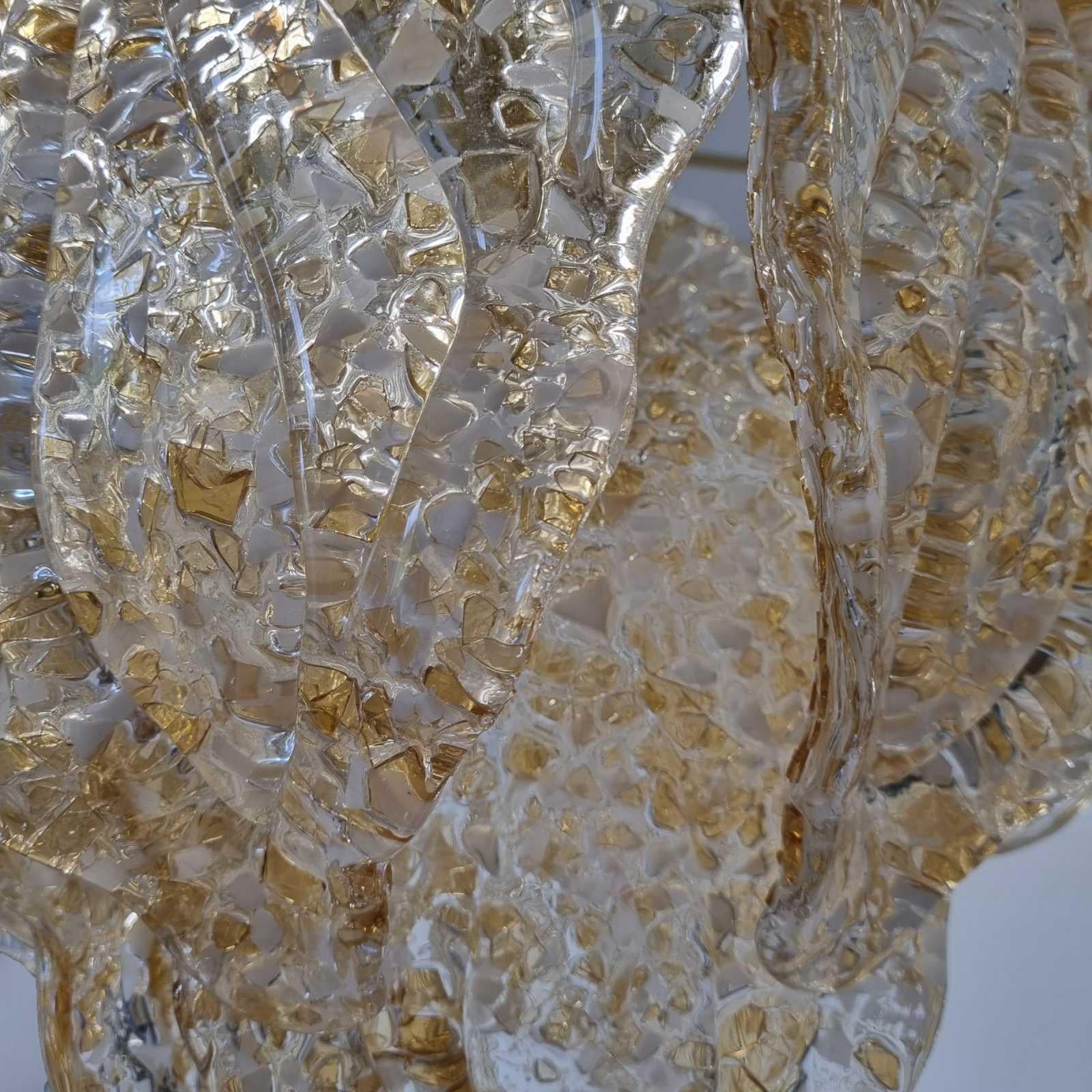 Mid Century Suspension Murano Glas Blätter Kronleuchter, Italien 80er Jahre im Zustand „Hervorragend“ in Lucija, SI