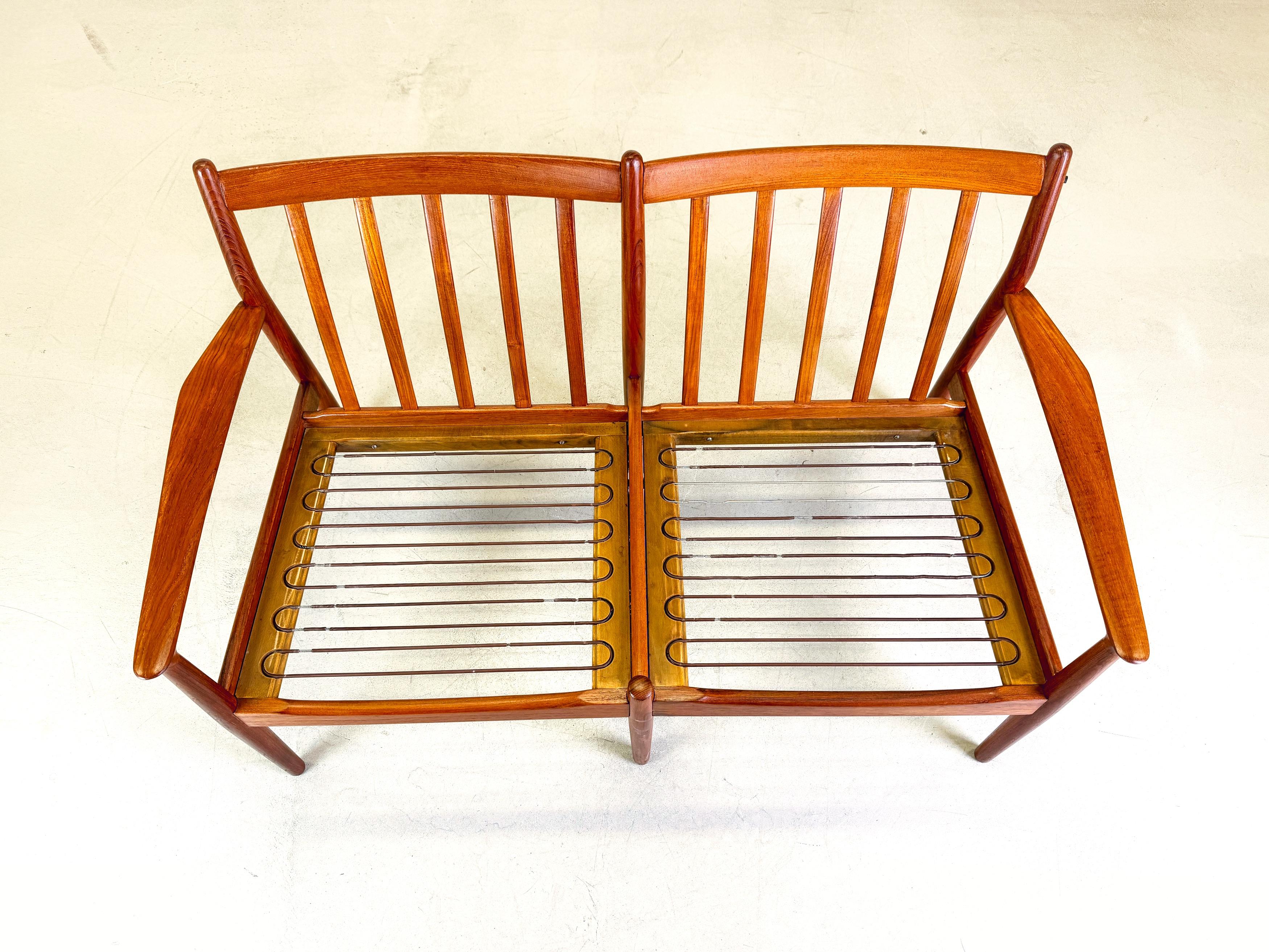 Divano a 2 posti in teak Svend Åge di metà secolo Glostrup In condizioni buone in vendita a Berlin, DE