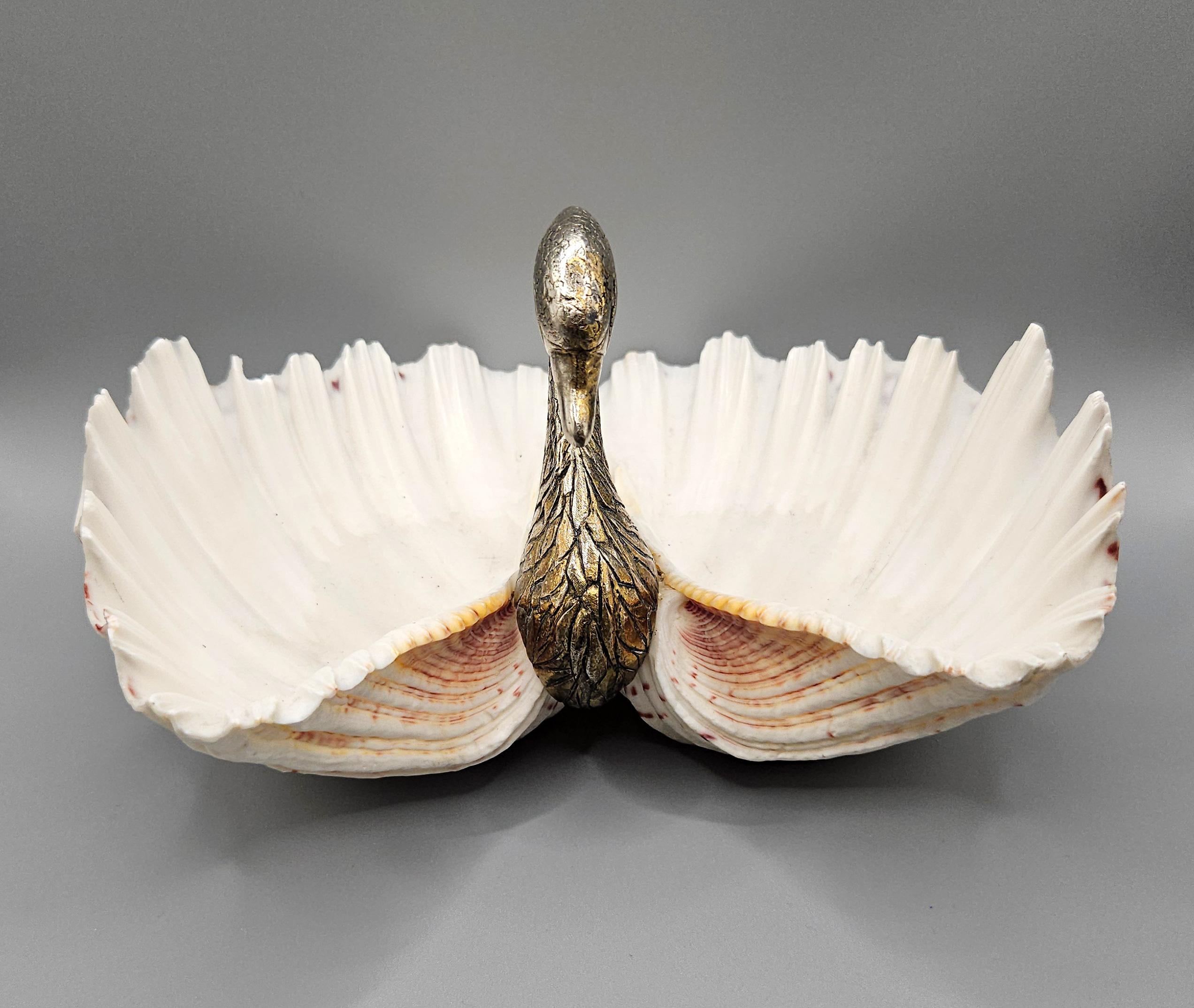 Piatto a forma di doppia conchiglia di cigno di metà secolo, stile Gabriella Binazzi, Italia, 1970 ca. in vendita 7