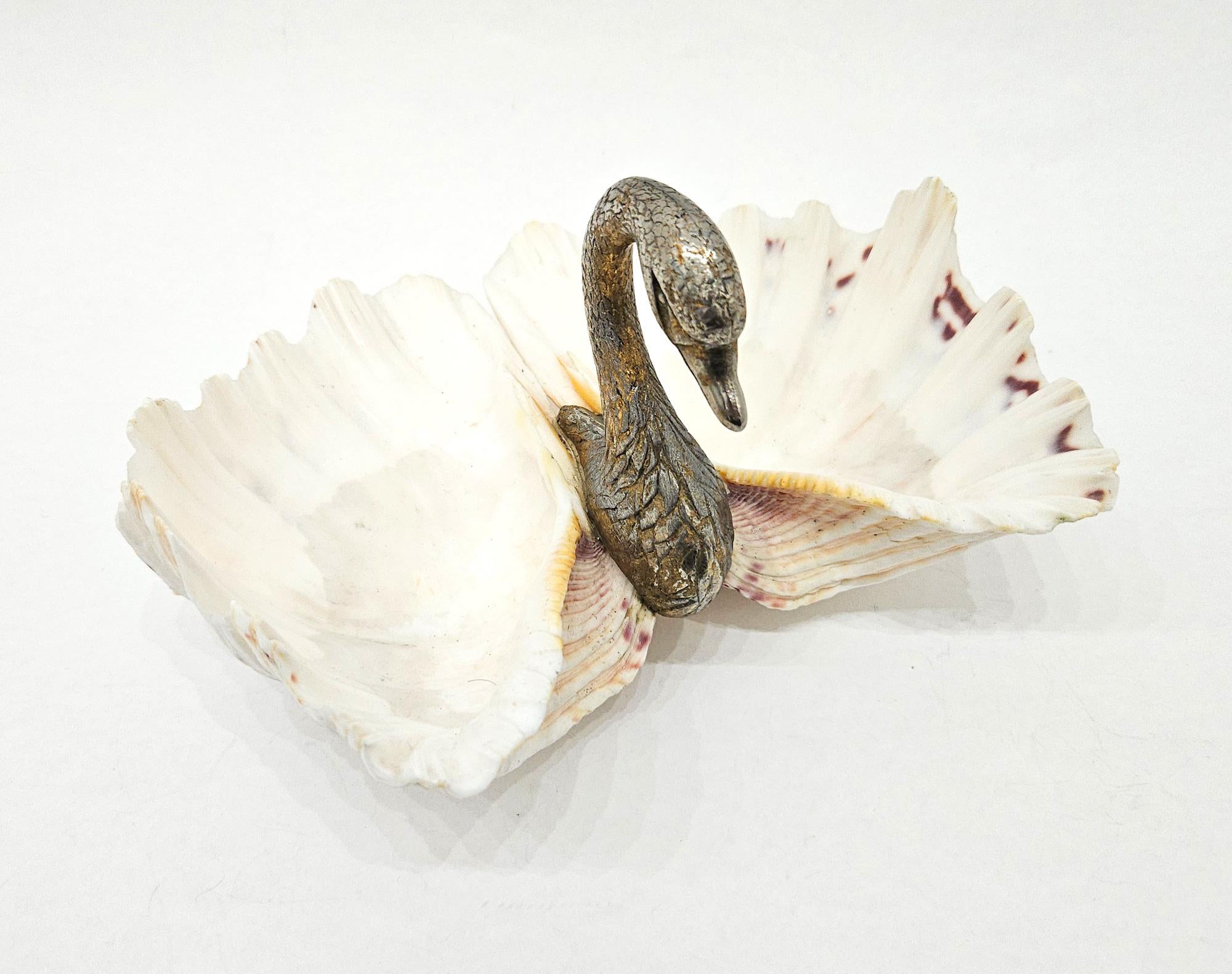 Hollywood Regency Mid Century Swan Double Clam Shell Dish, Italy, c. 1970