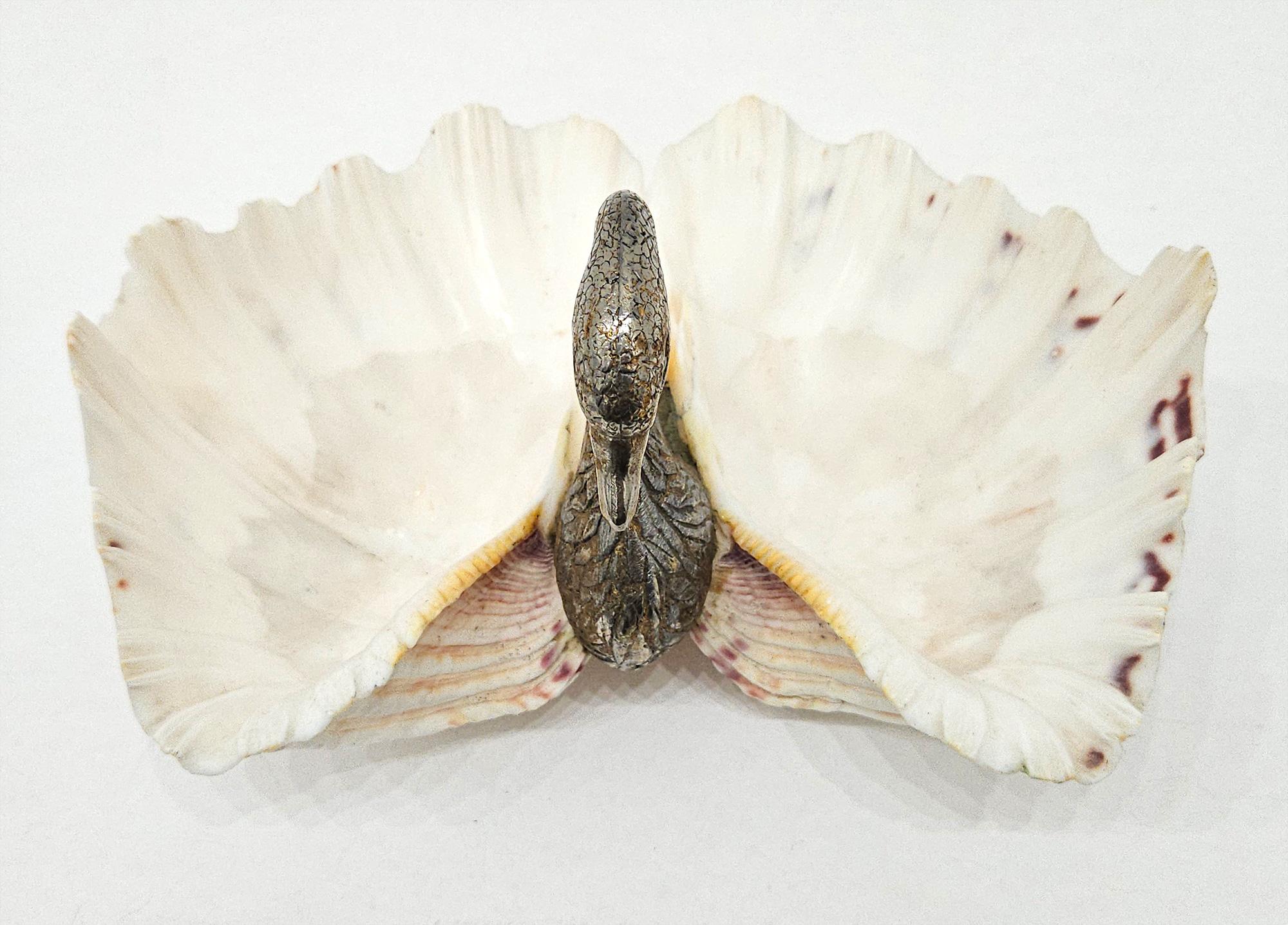 Mid Century Swan Double Clam Shell Dish, Italy, c. 1970 In Good Condition In London, GB