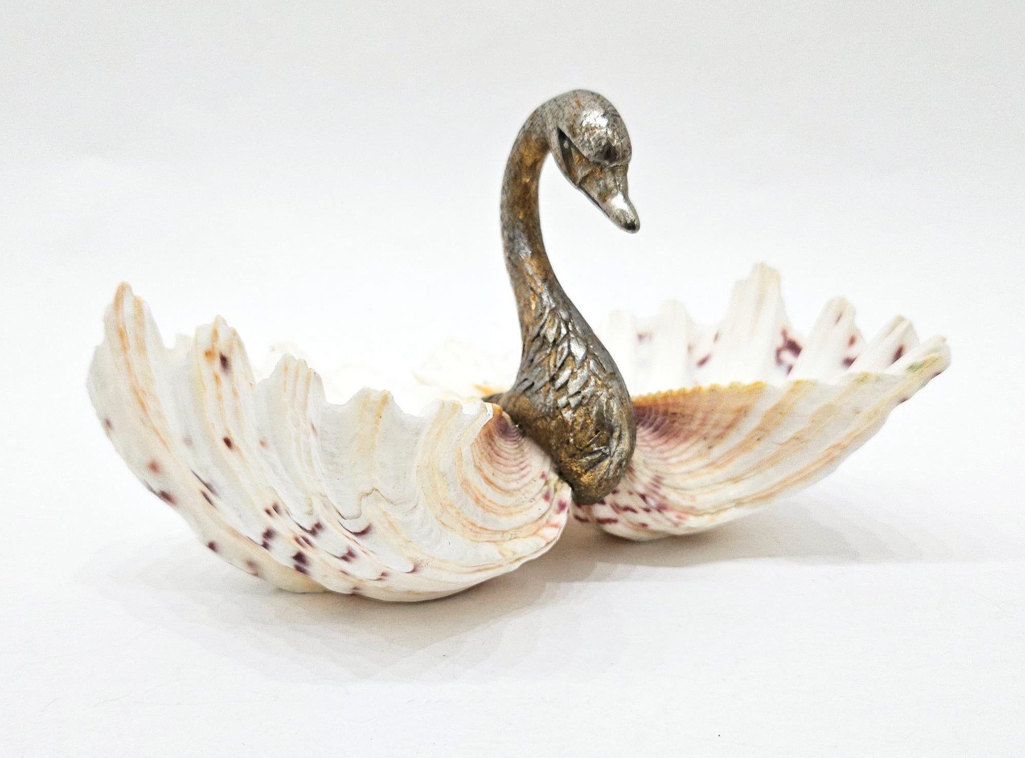 Mid Century Swan Double Clam Shell Dish, Italy, c. 1970 1