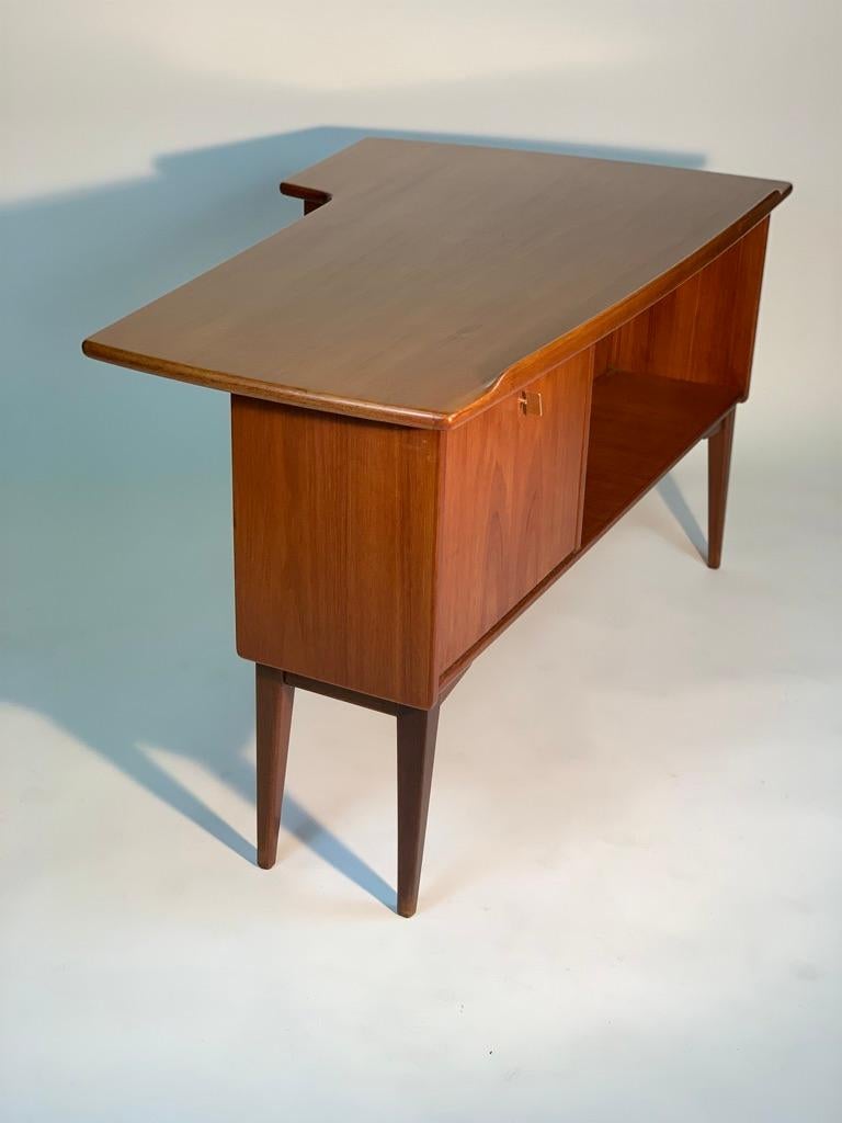 Mid Century Sweden Desk Model A10 by Göran Strand for Lelångs Möbelfabrik 1