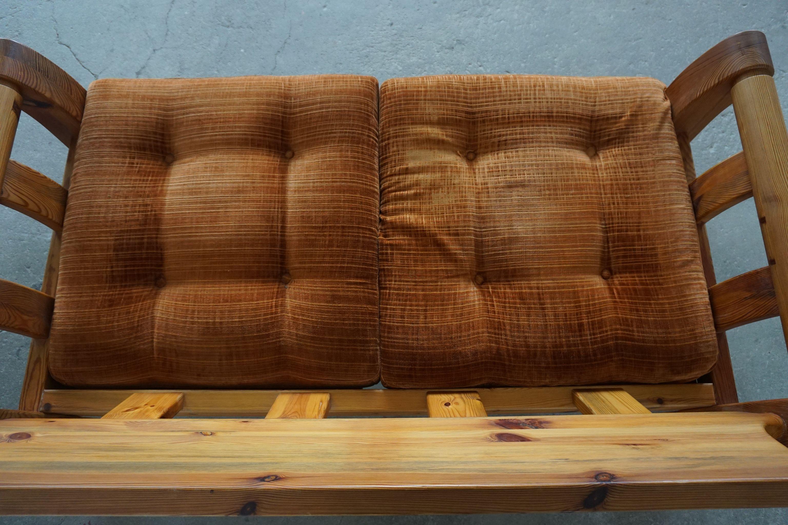 Mid Century Swedish 2 Seater Sofa in Solid Pine, Attributed Östen Kristiansson 3