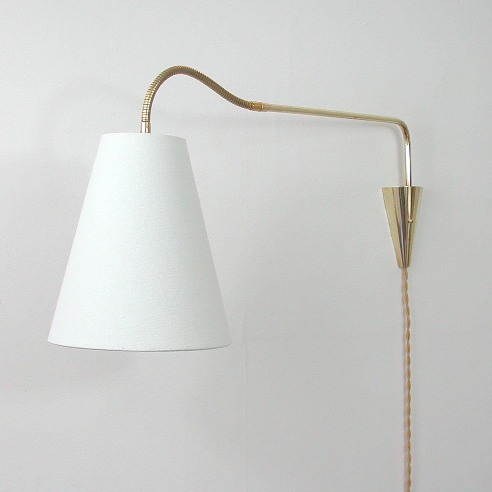 Mid-Century Swedish Adjustable and Articulating Brass Wall Light, 1950s 10
