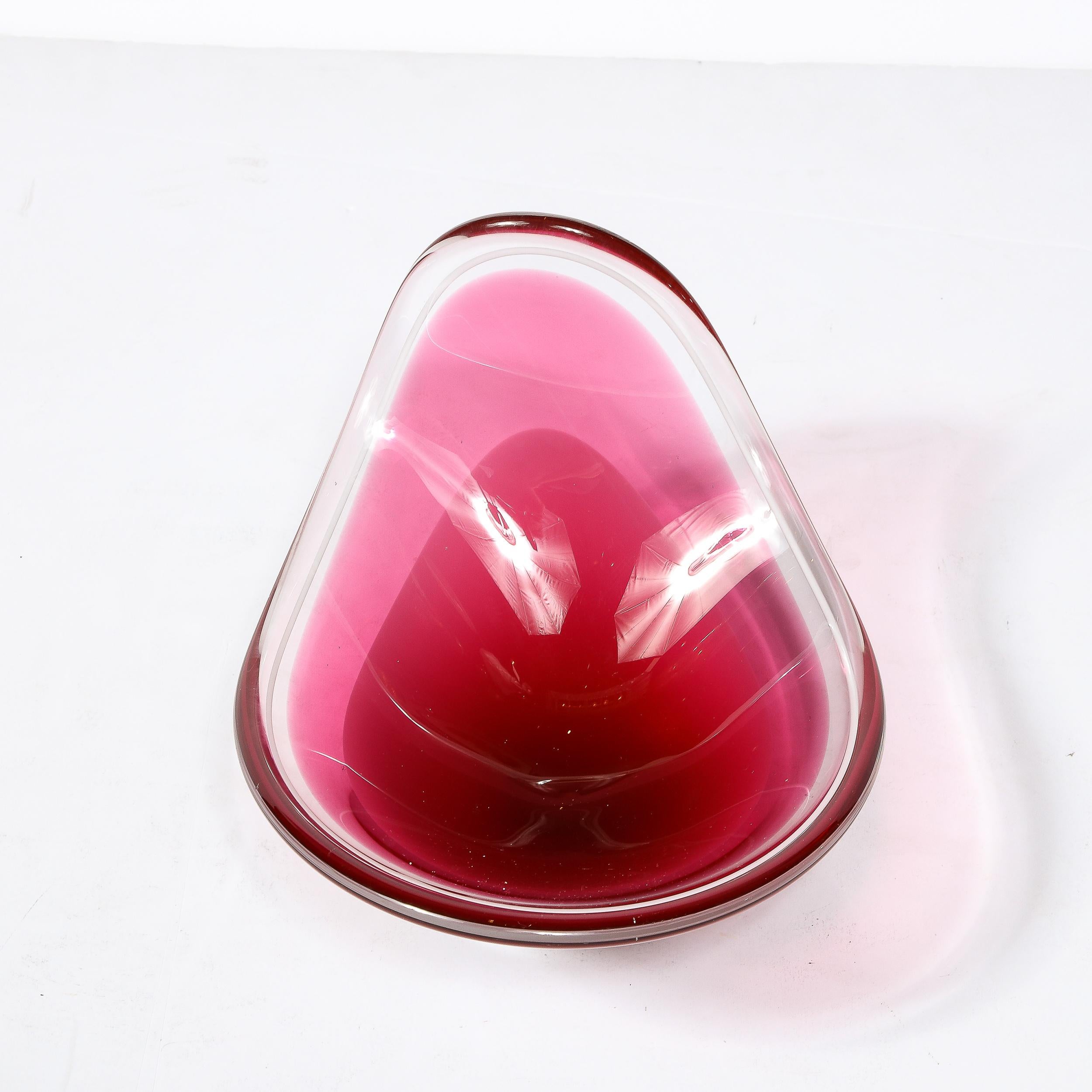 Mid-Century Swedish Art Glass Centerpiece Ruby & White Bowl by Flygsfors Coquill For Sale 1