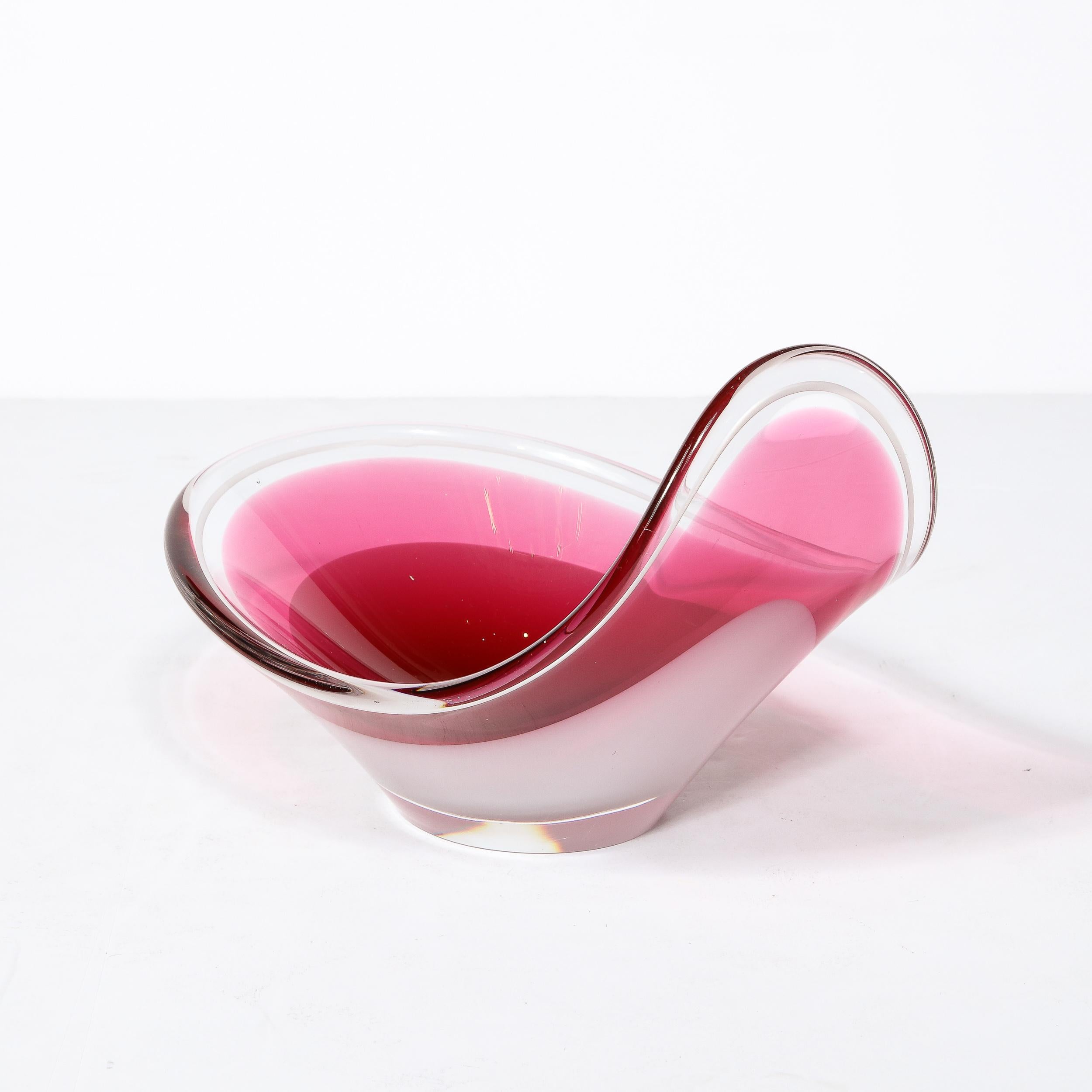 Mid-Century Swedish Art Glass Centerpiece Ruby & White Bowl by Flygsfors Coquill For Sale 4