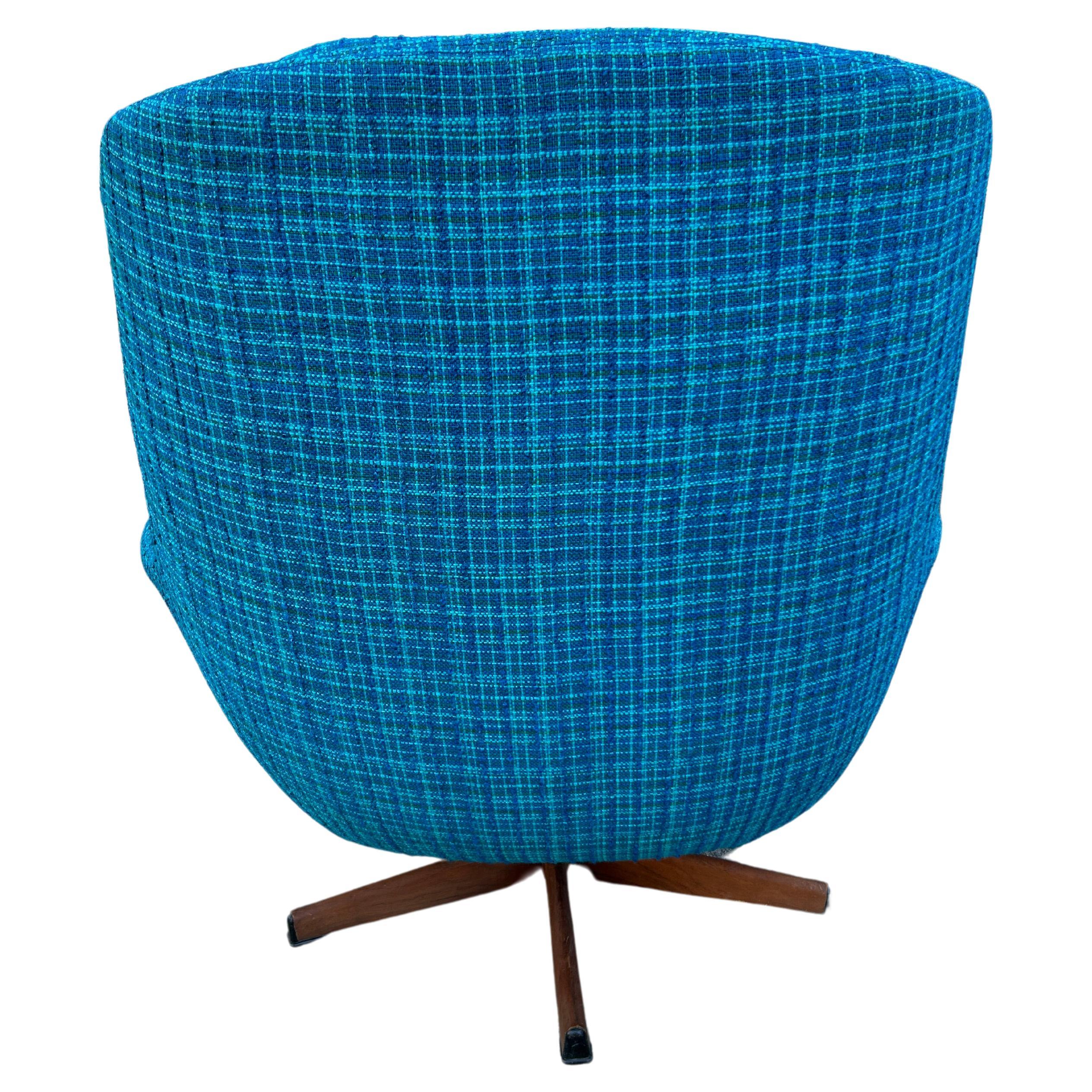 Mid-Century Modern Mid Century Swedish Bright Blue Woven Upholstery Lounge Chair with Swivel Base