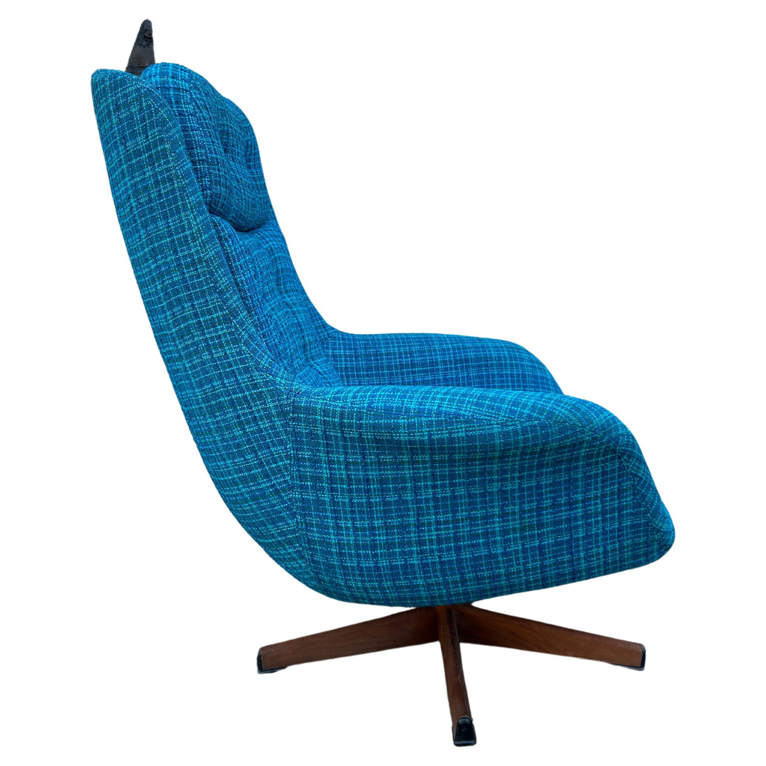 Mid Century Swedish Bright Blue Woven Upholstery Lounge Chair with Swivel Base 1