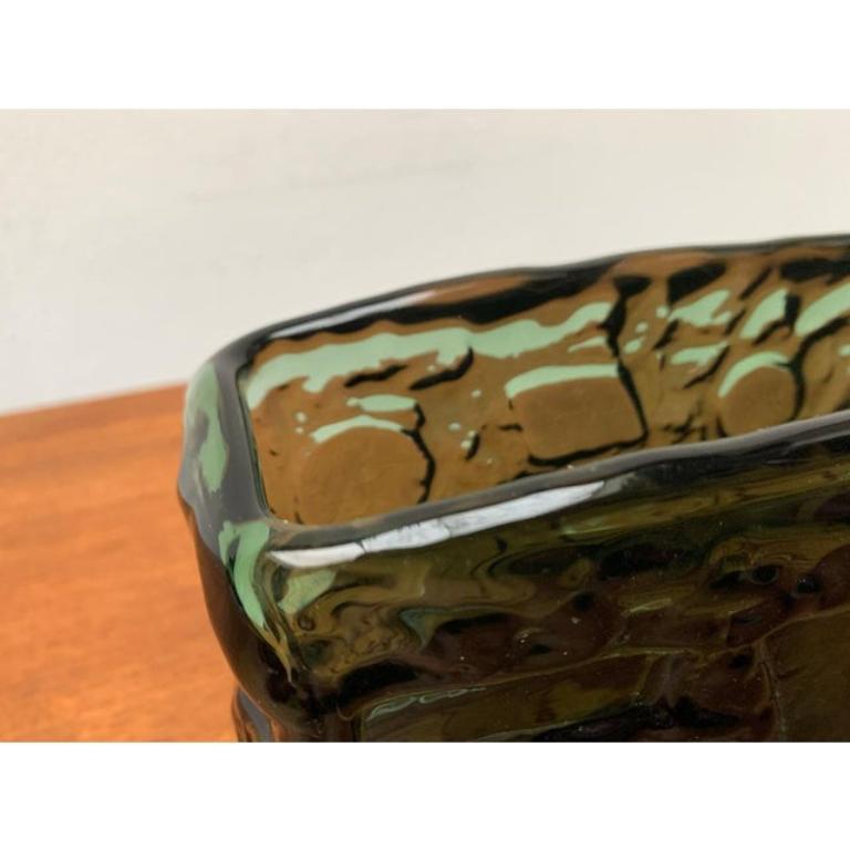 Mid-Century Swedish Brutalist Glass Vase by Göte Augustsson for Ruda, 1960s For Sale 8