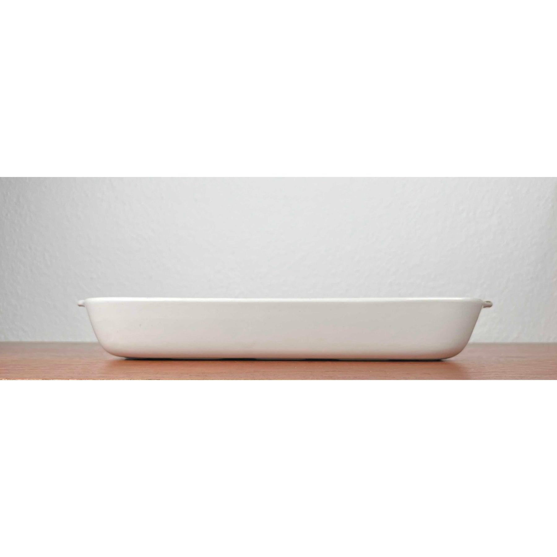 Mid-Century Swedish Ceramic Asta Decor Plate Bowl by Marianne Westman for Rörstrand, 1960s, in Very Good conditions. Designed 1950 to 1959 This piece has an attribution mark.

Additional information:
Materials: Ceramic
Color: Blue
Styles: