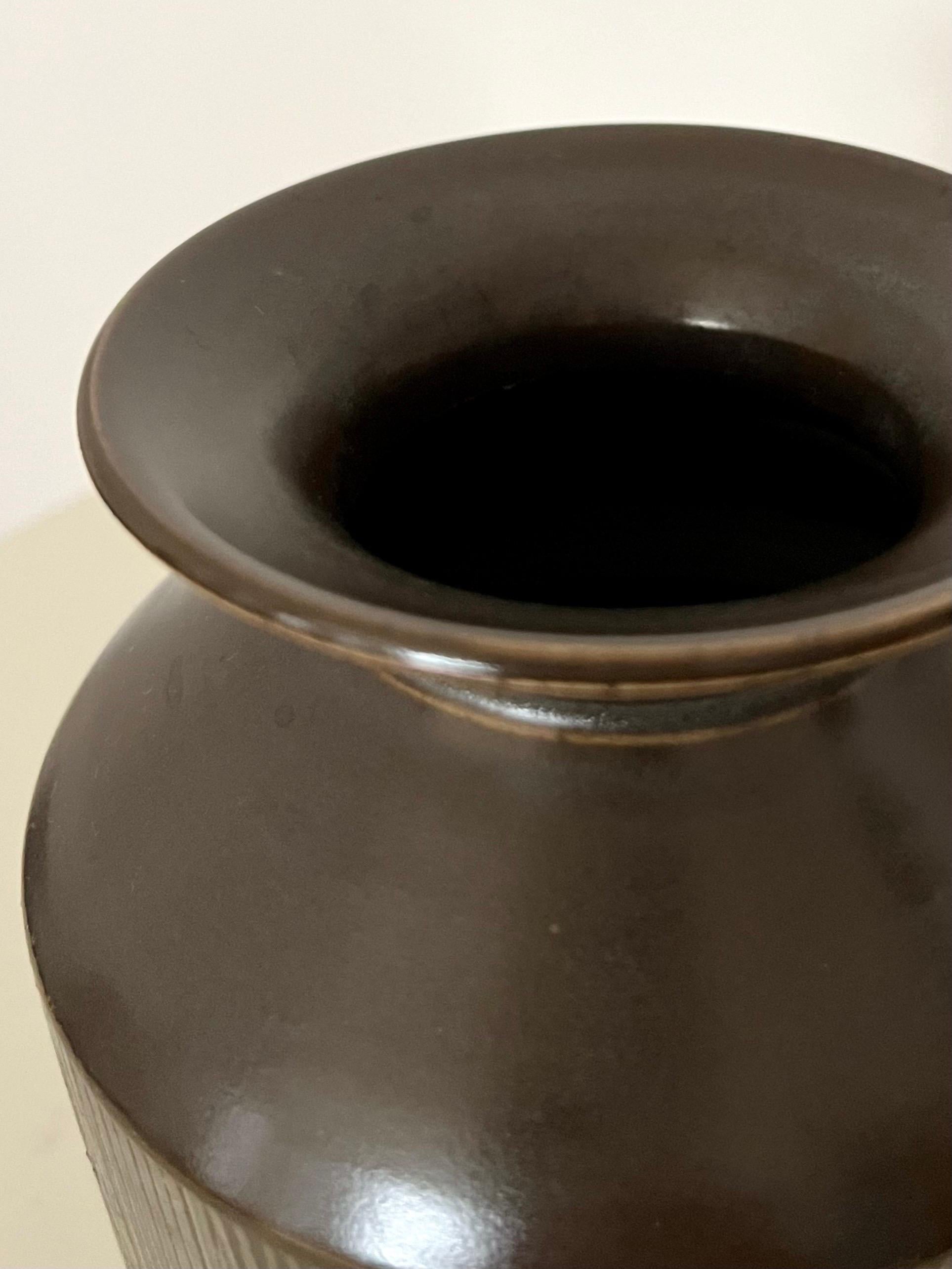 Vaso in ceramica svedese di metà secolo di Bo Fajans, anni '50 in vendita 2