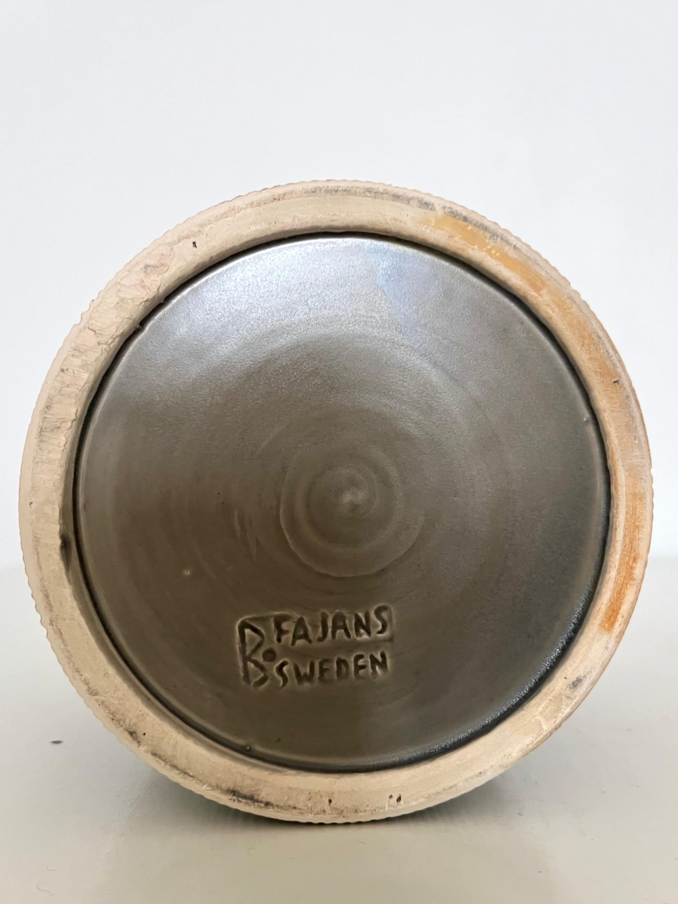 Vaso in ceramica svedese di metà secolo di Bo Fajans, anni '50 in vendita 4