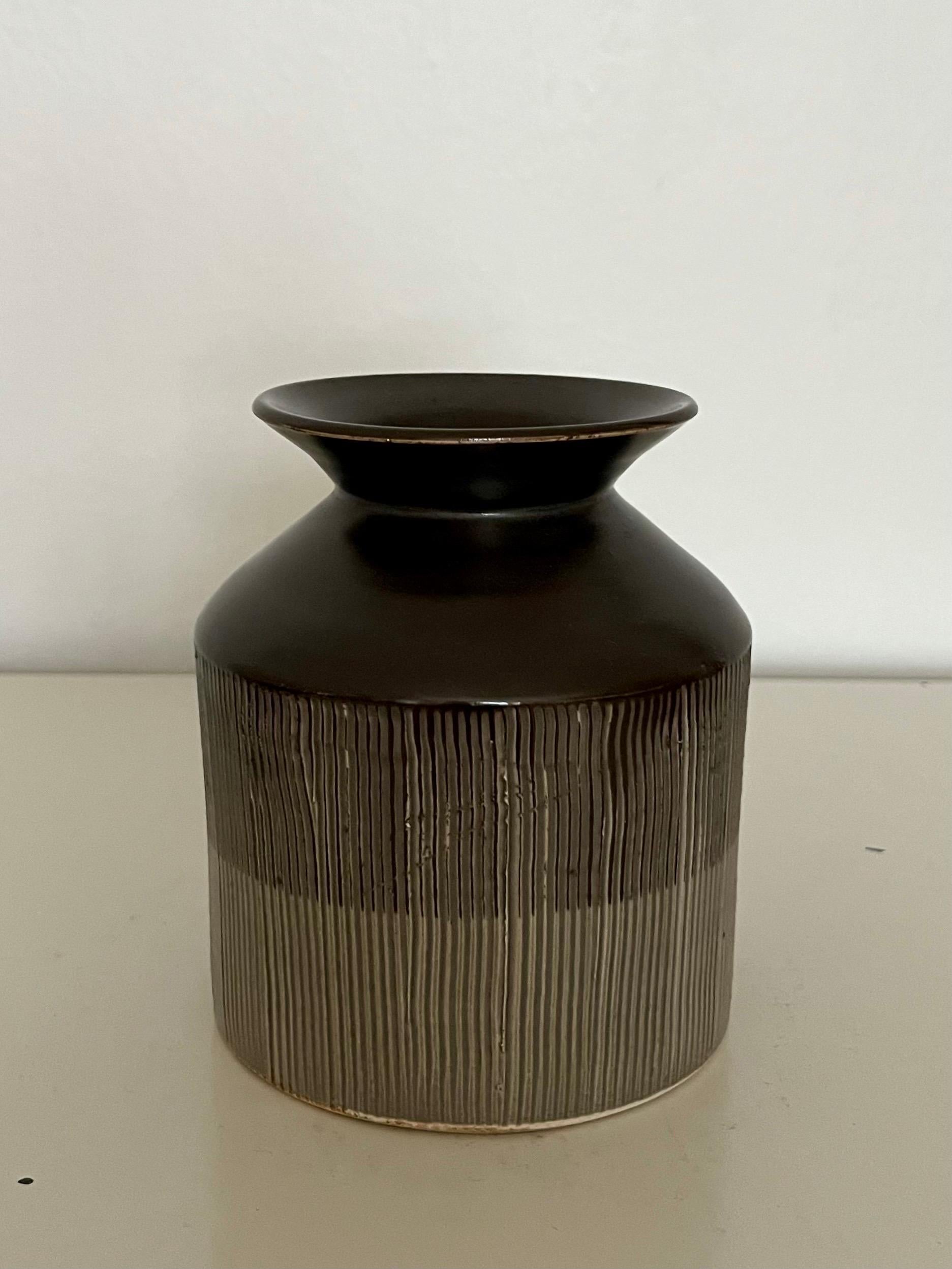 Svedese Vaso in ceramica svedese di metà secolo di Bo Fajans, anni '50 in vendita