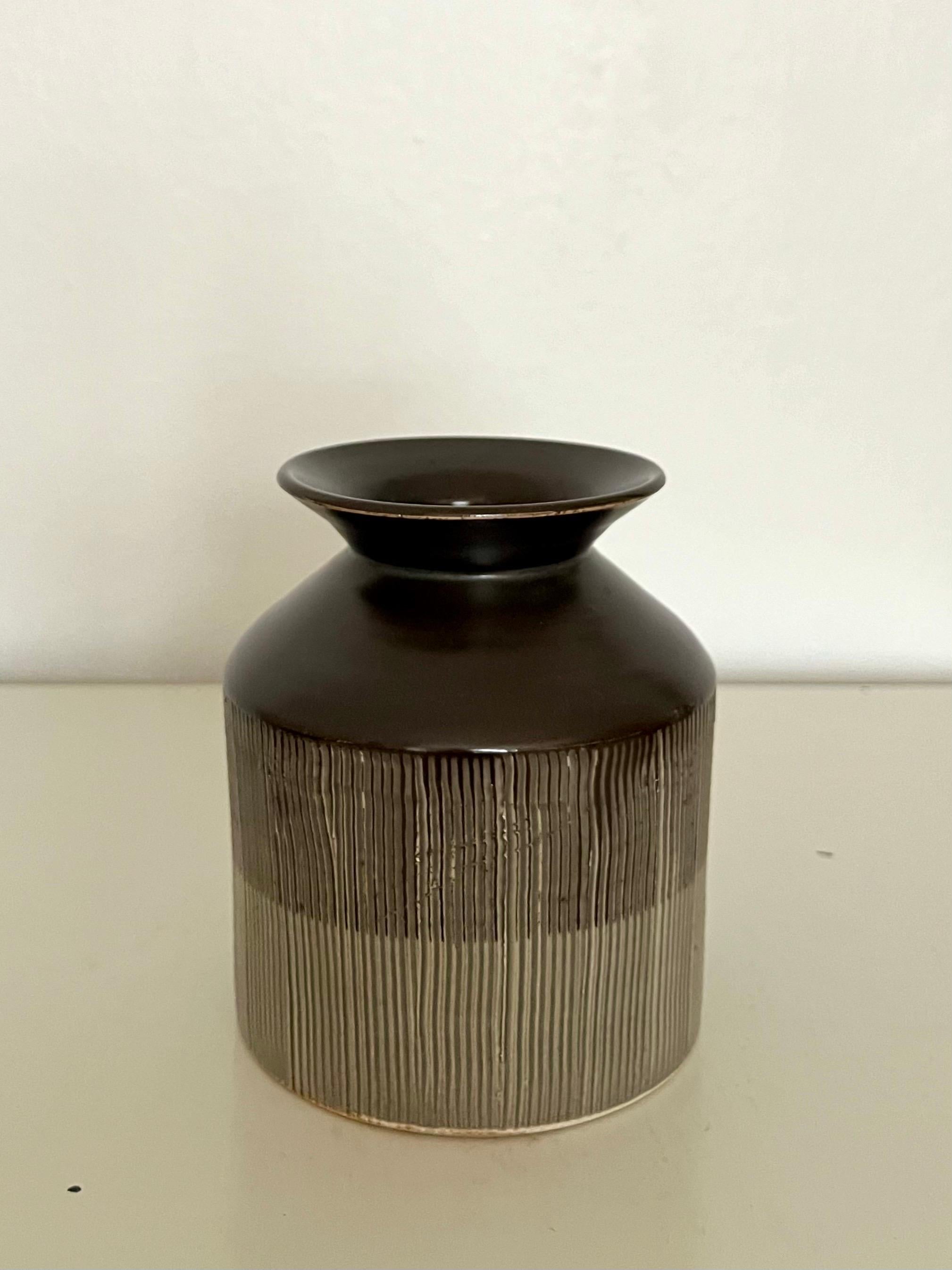 Smaltato Vaso in ceramica svedese di metà secolo di Bo Fajans, anni '50 in vendita