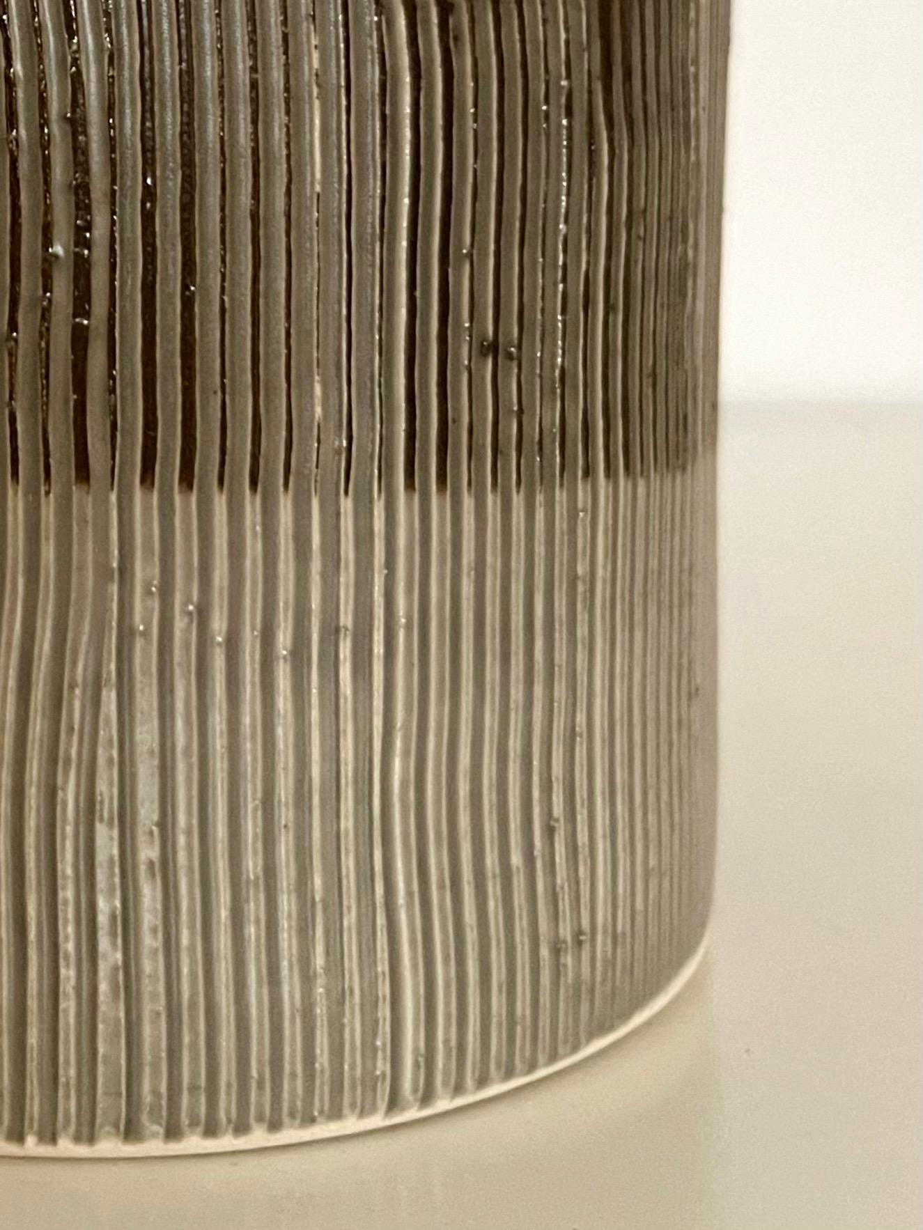 Ceramica Vaso in ceramica svedese di metà secolo di Bo Fajans, anni '50 in vendita