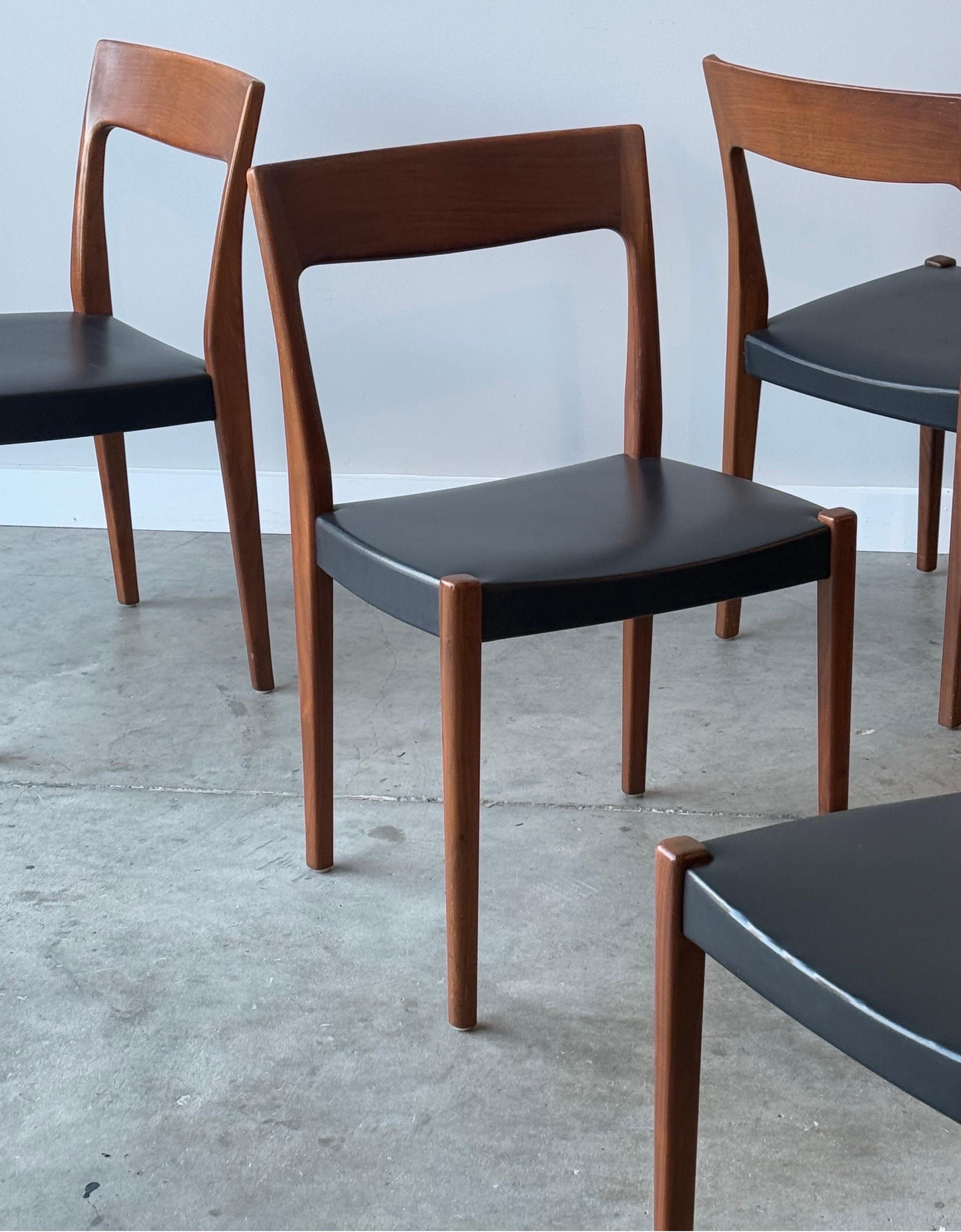 American Mid-Century Swedish Dining Chairs by Svegards Markaryd - Set of Six