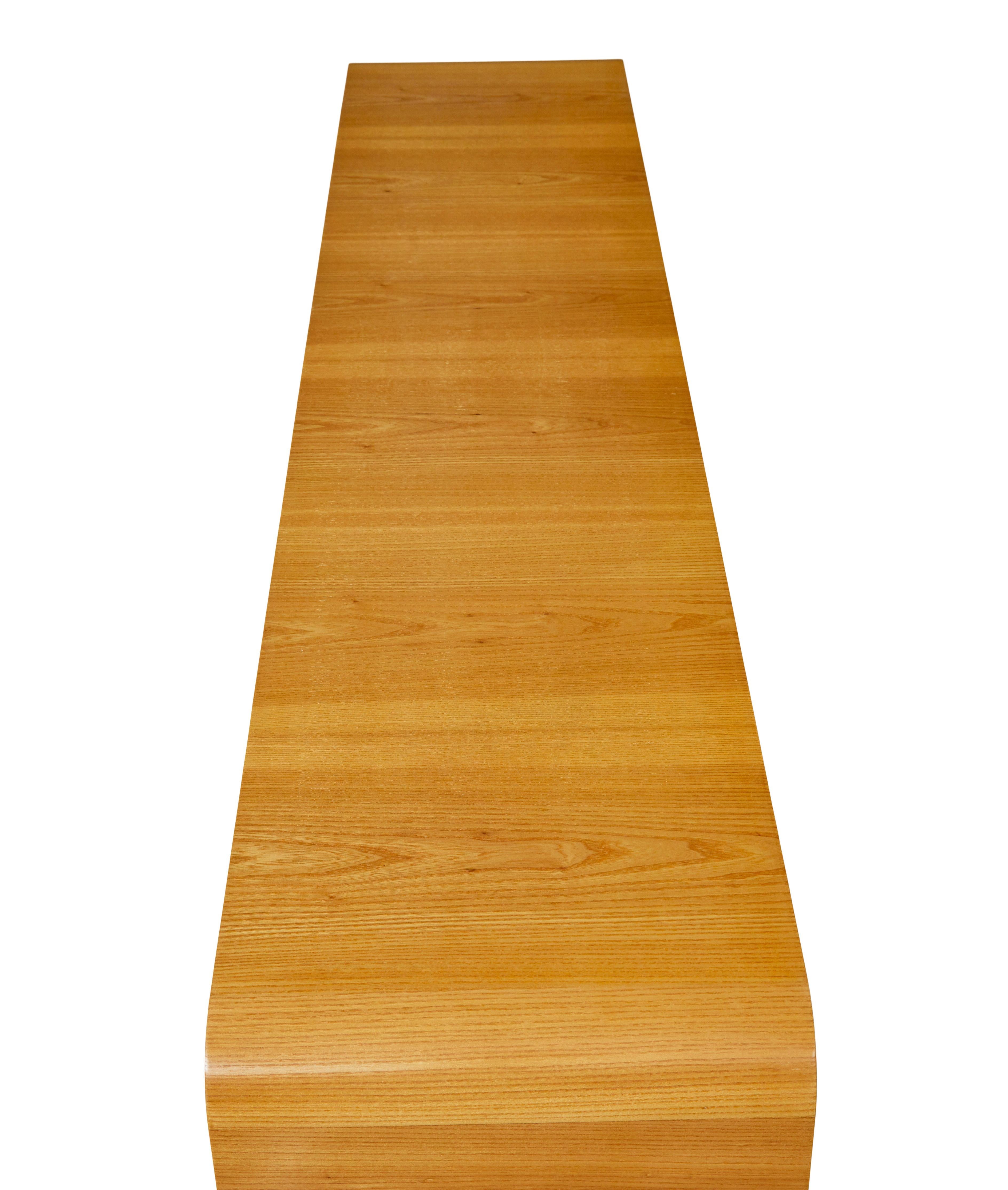 Schwedisches Sideboard aus Ulme und Wurzelholz aus der Mitte des Jahrhunderts im Angebot 2
