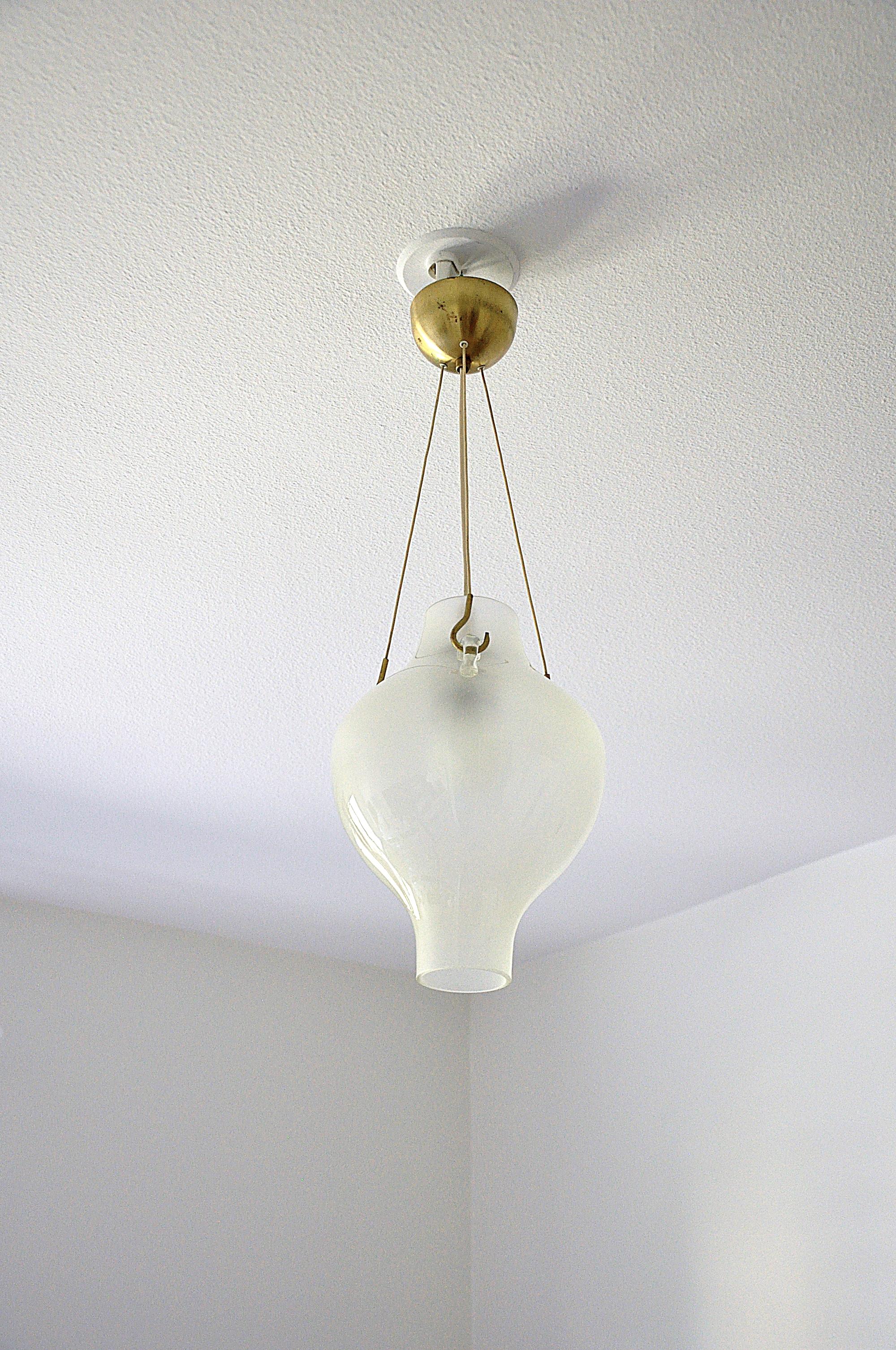 Mid-Century Swedish Glass and Brass Ceiling Lamp In Good Condition For Sale In Örebro, SE