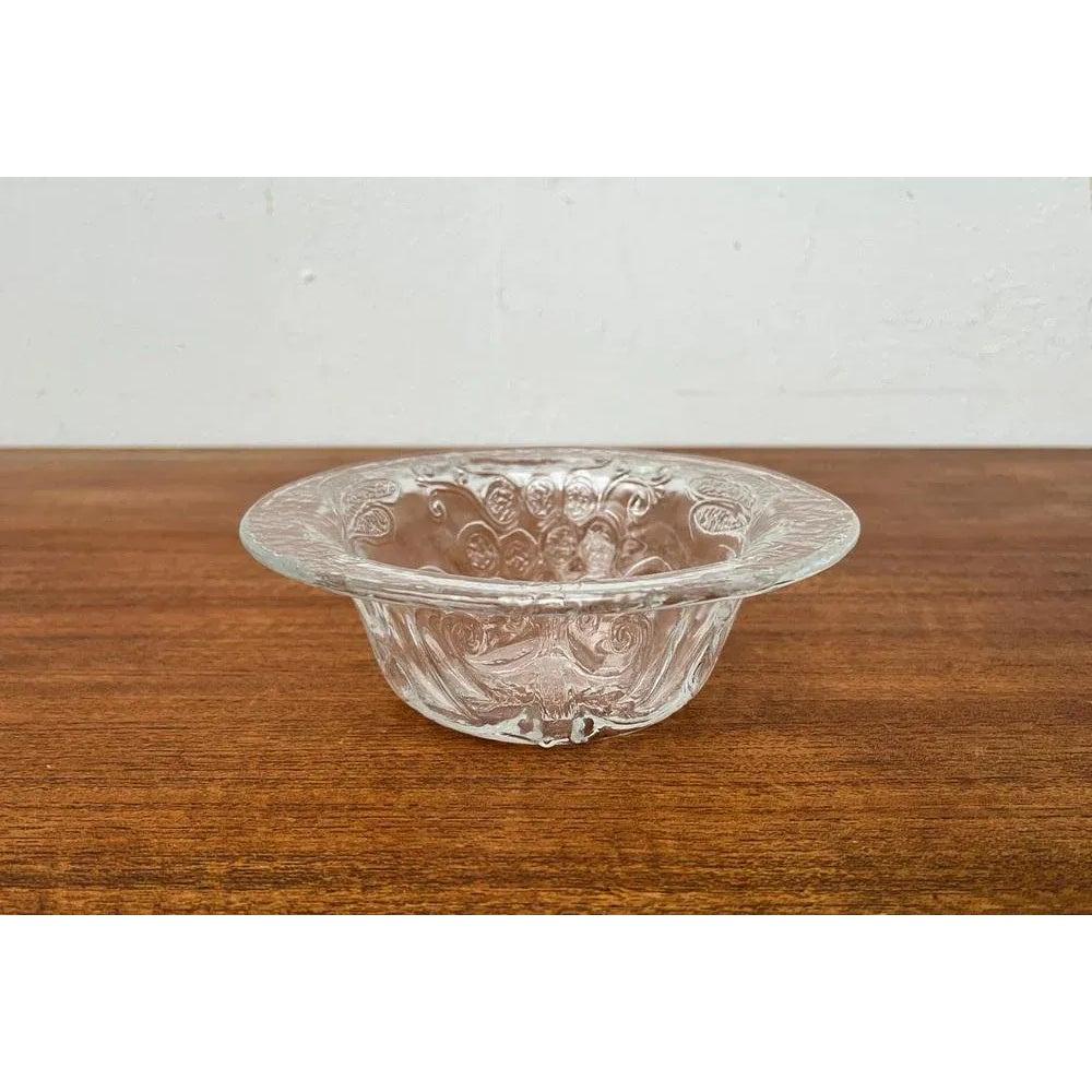 Ciotola in vetro svedese di metà secolo con disegno di uccelli di Kosta Boda, anni '60, in ottime condizioni. Progettato dal 1960 al 1969 prove ufficiali di autenticità come cataloghi d'epoca, dischi di design.

Informazioni aggiuntive:
Materiali: