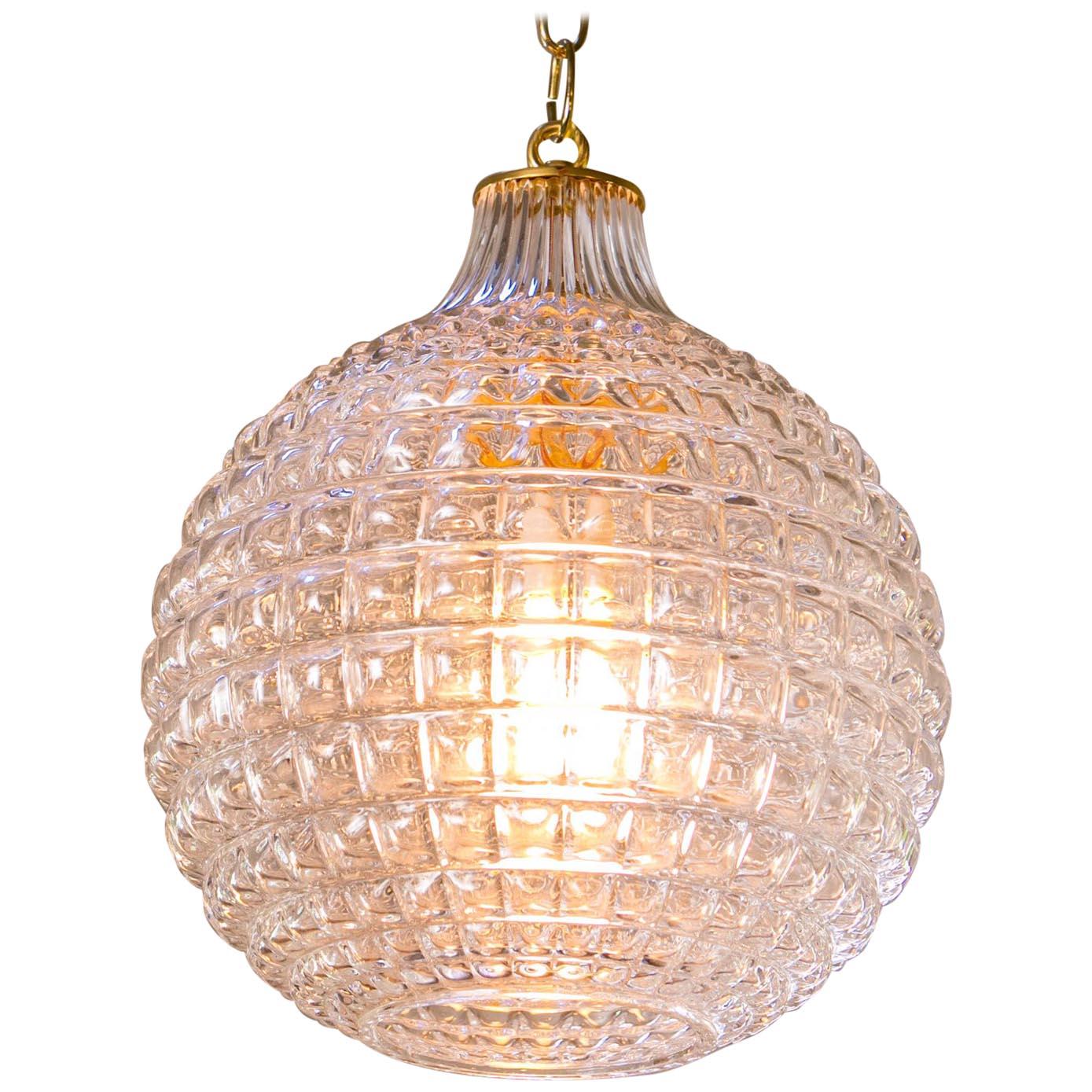Suspension en verre pressé suédois Mid-century