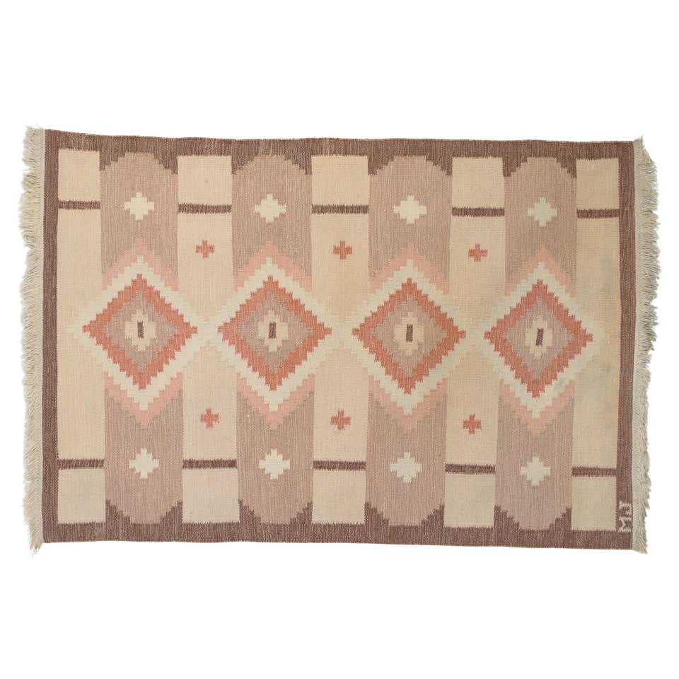 Scandinavian Modern Rugs and Carpets - 1,879 For Sale at 1stDibs | mid ...