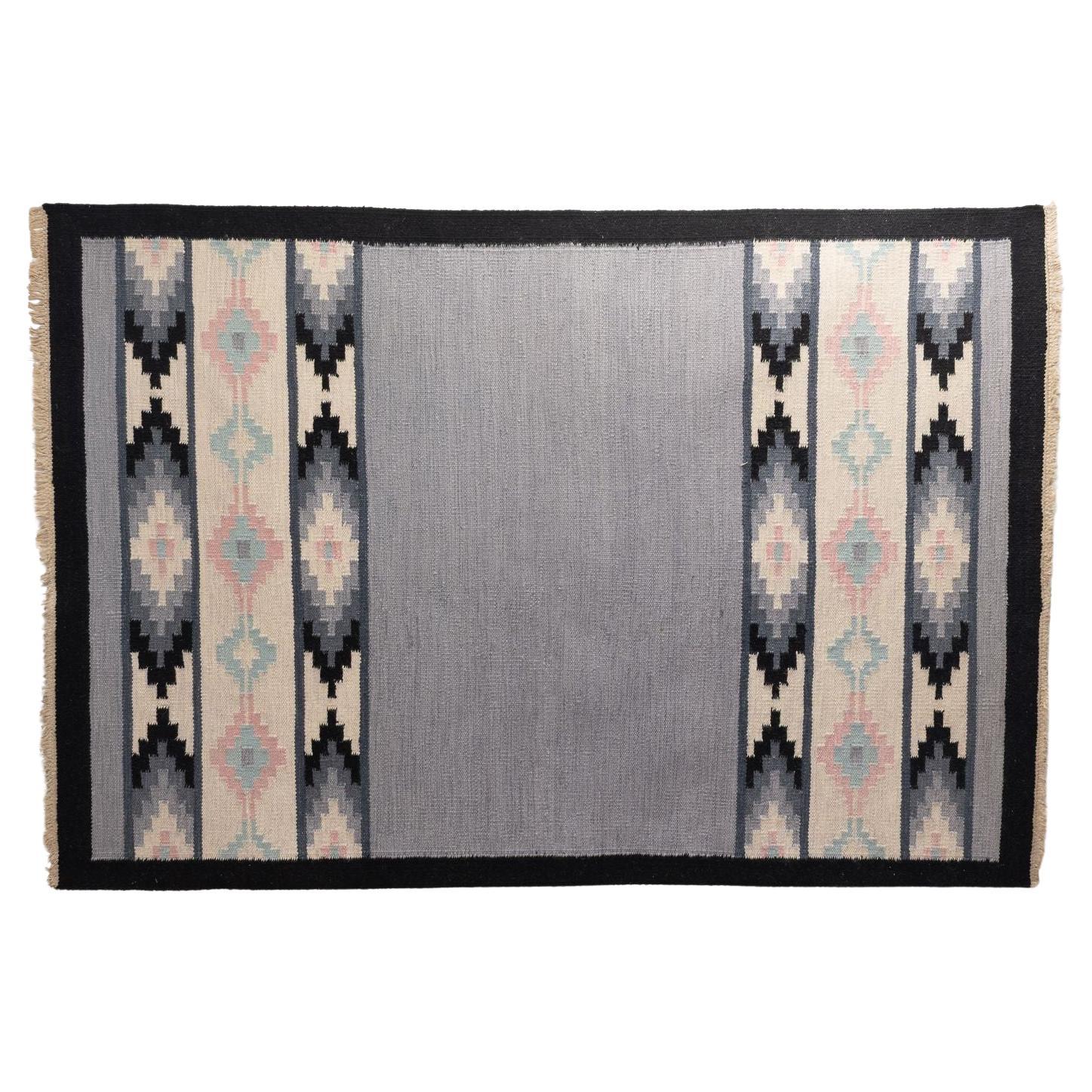 Kilim svedese di metà secolo nei toni del grigio