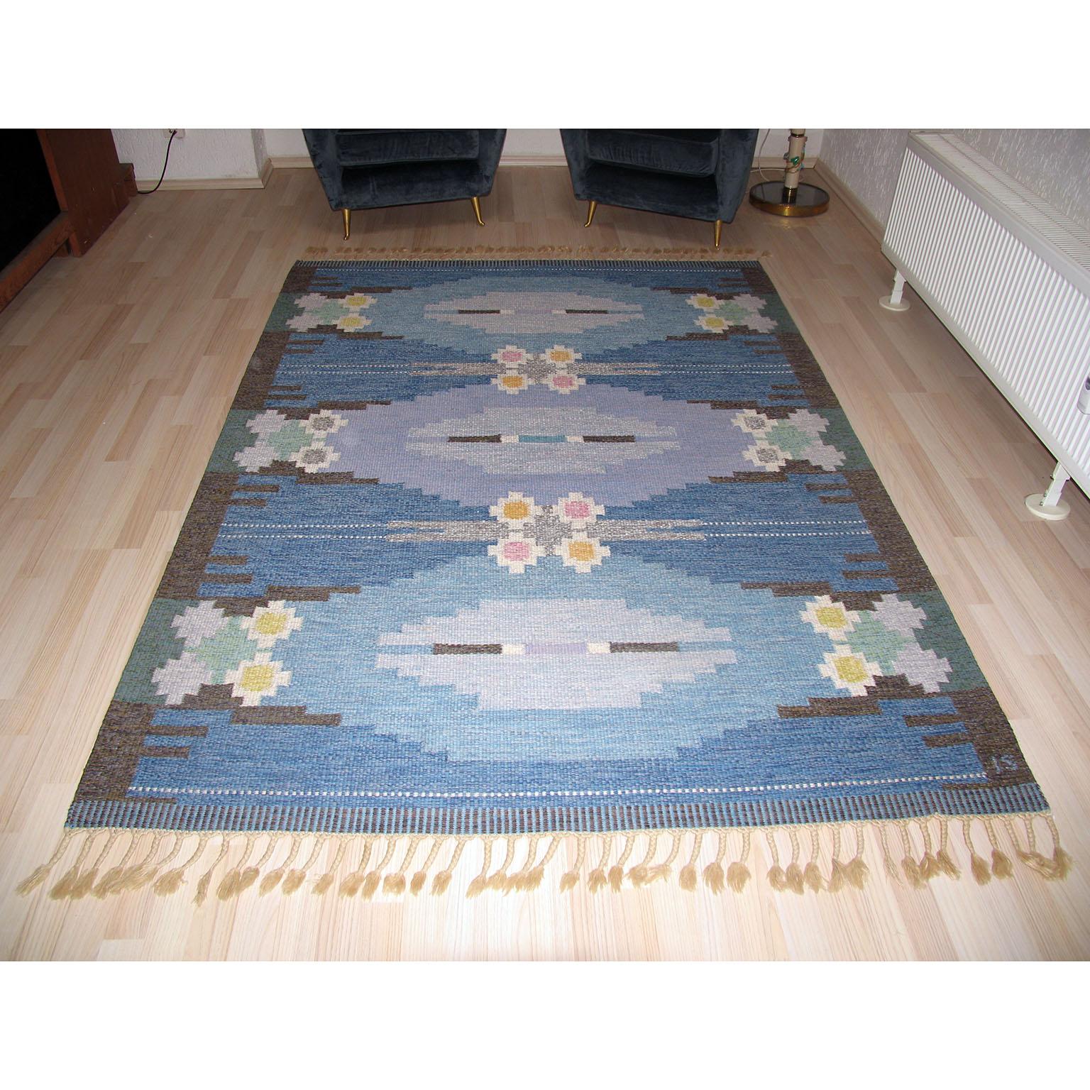 Mid-century Swedish Kilim Röllakan rug by Ingegerd Silow.
Kilim rug, Rollakan, flat-weave rug, by Ingegerd Silow, Sweden, 1960s.
Excellent condition, as new, 