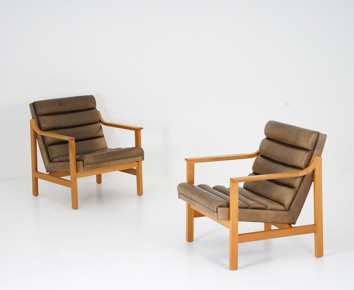 Oak Mid-Century Swedish Lounge Chairs by Karl-Erik Ekselius for JOC Vetlanda For Sale