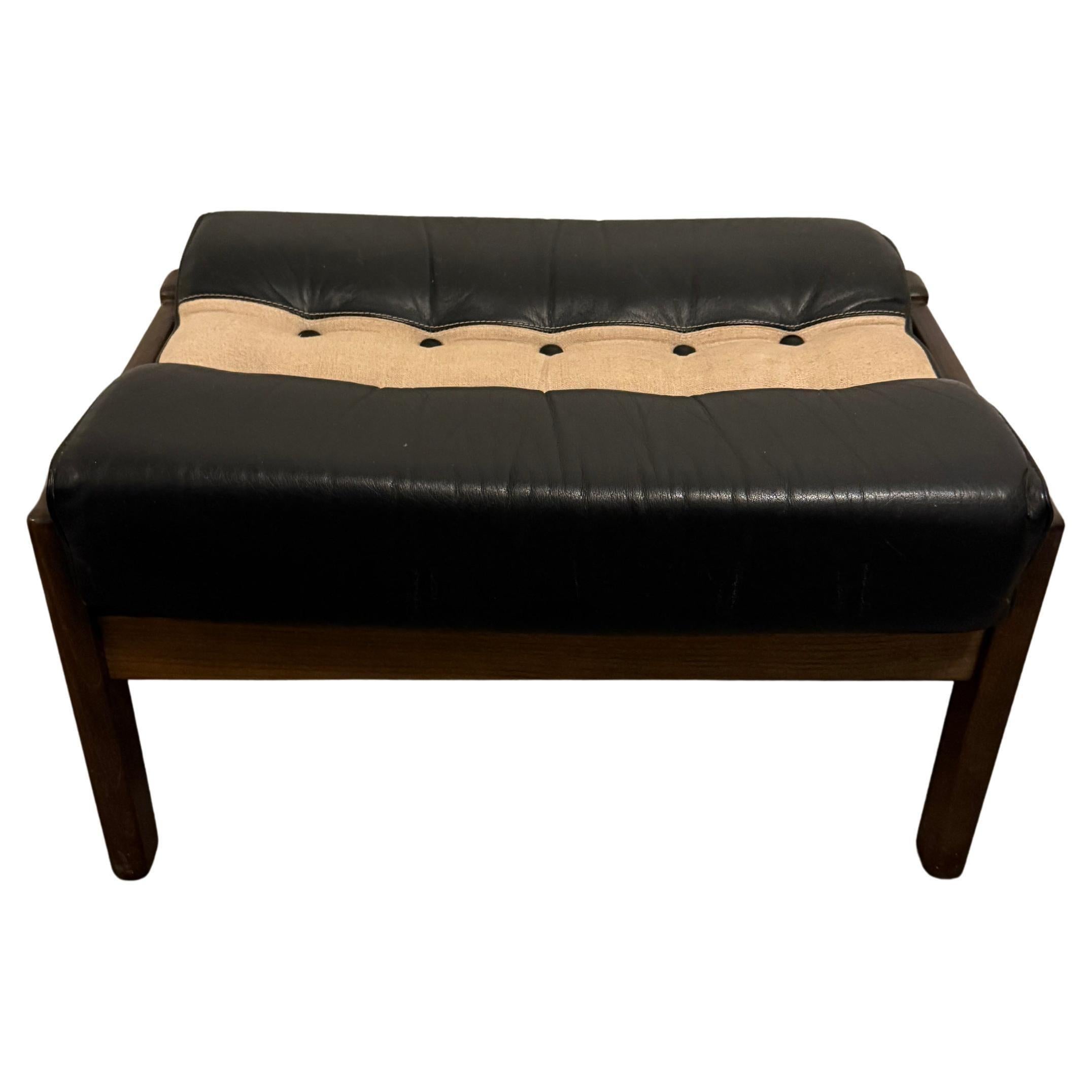 Banc tabouret en toile de cuir noir de style suédois du milieu du siècle dernier
