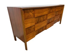 Commode « Brutalust » à 8 tiroirs, style moderne suédois du milieu du siècle, signée Edmond Spence