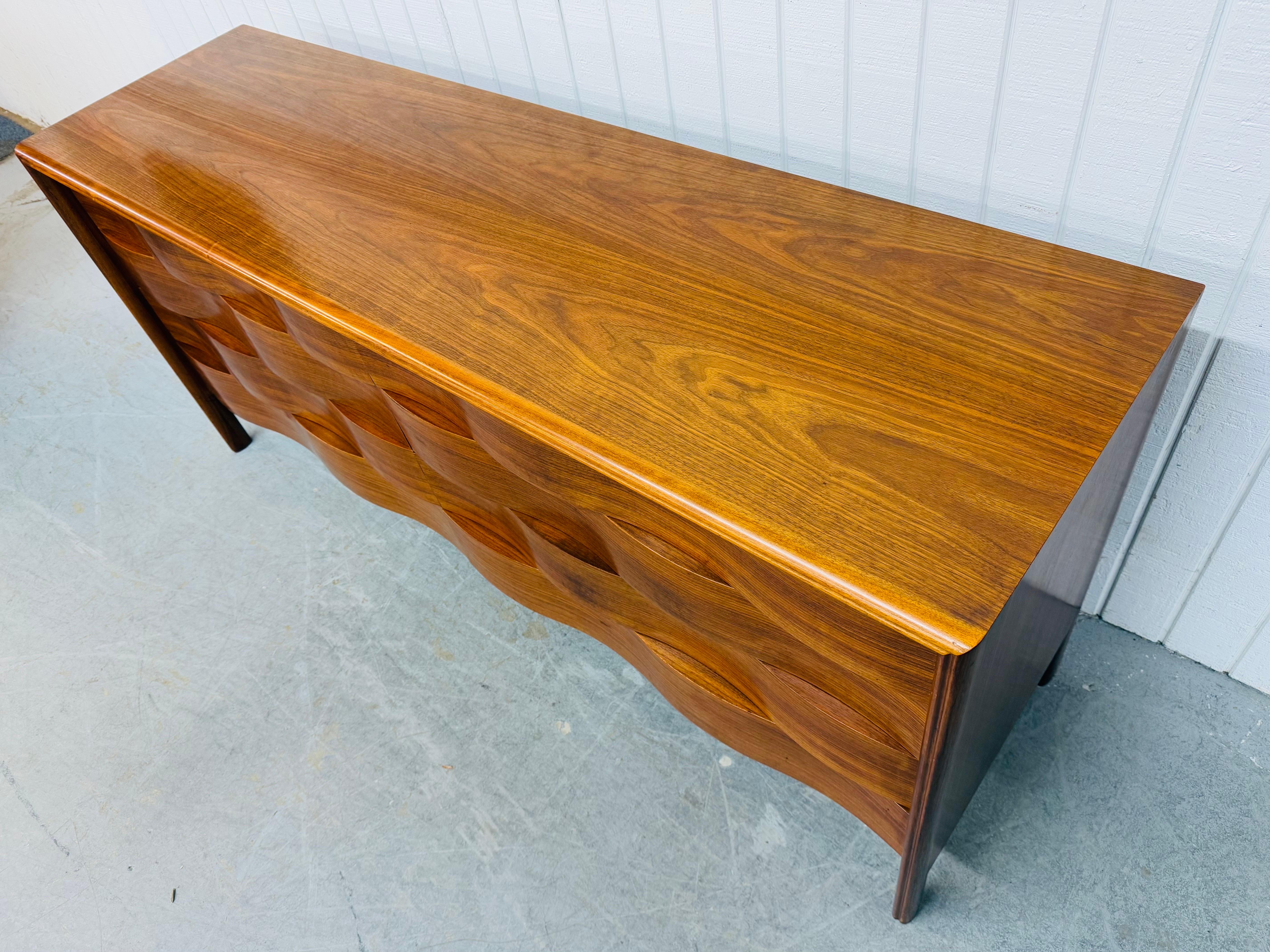 Mid-Century Swedish Modern Edmond Spence Wave Walnut 4-Piece Bedroom Set In Good Condition For Sale In Clarksboro, NJ