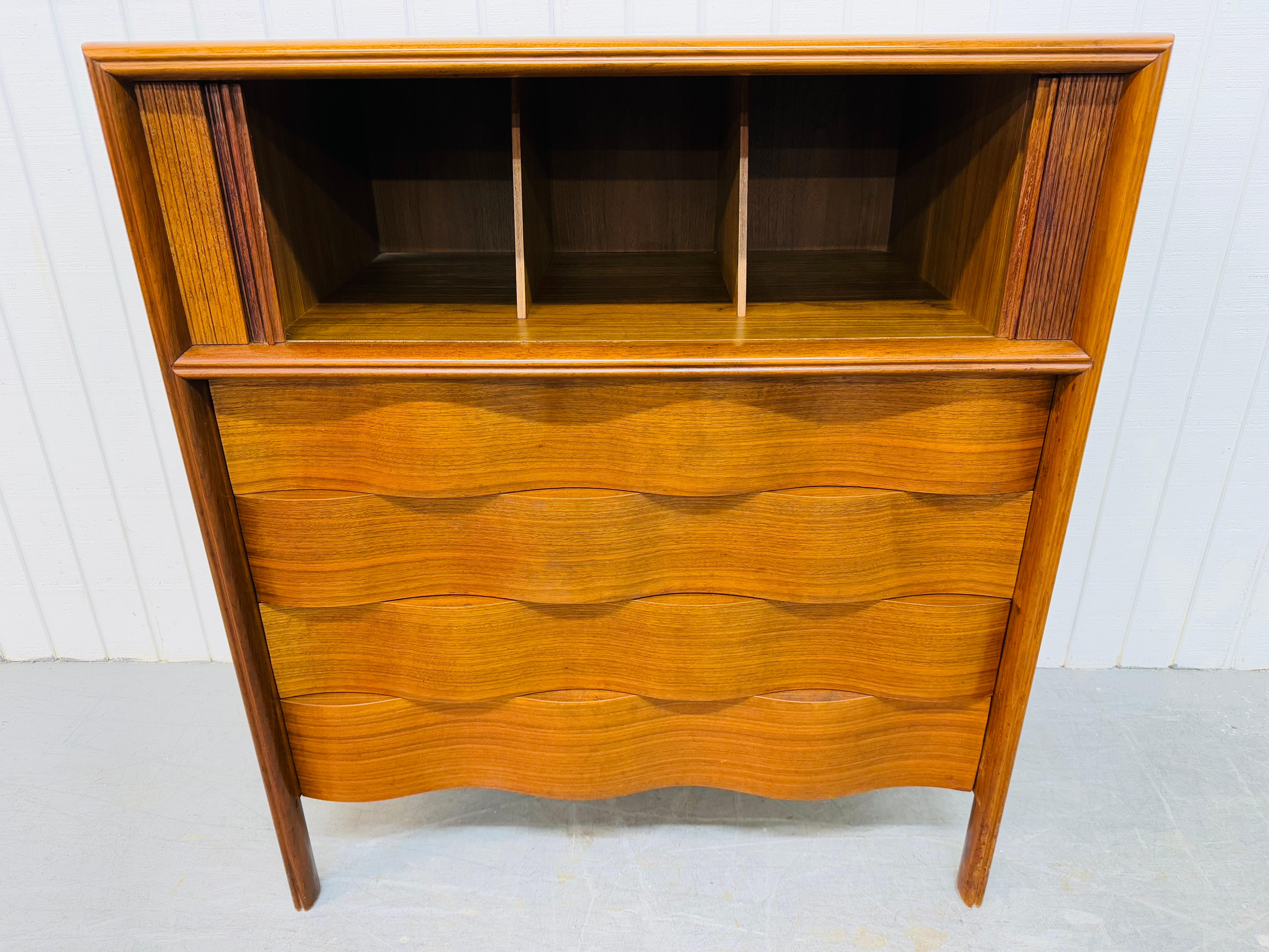 Mid-Century Swedish Modern Edmond Spence Wave Walnut 4-Piece Bedroom Set For Sale 2