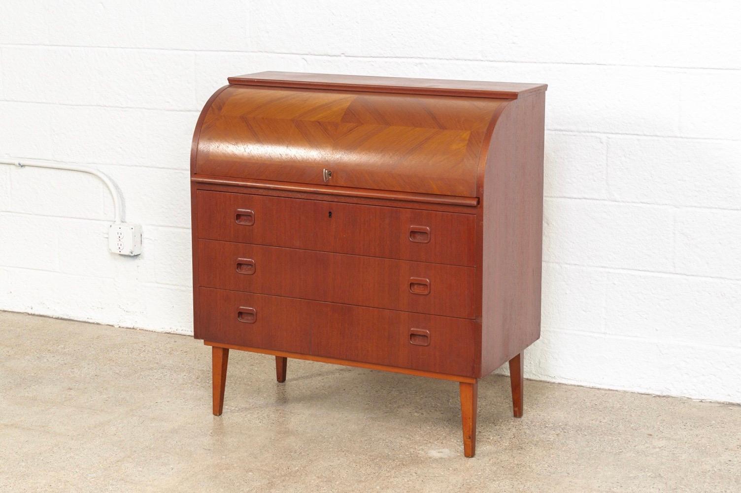 1970 secretary desk