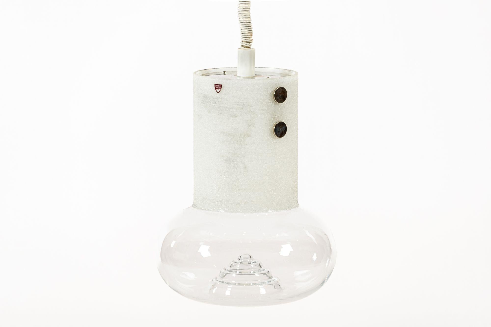 Schwedische moderne Glas-Pendelleuchte von Orrefors, Mid-Century Modern im Angebot 8