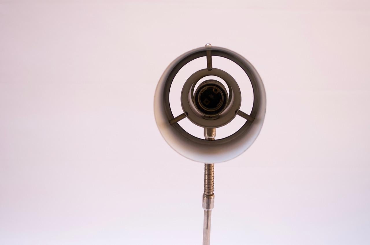Midcentury Swedish Modern Gooseneck Table Lamp by Ewå Värnamo In Good Condition For Sale In Brooklyn, NY