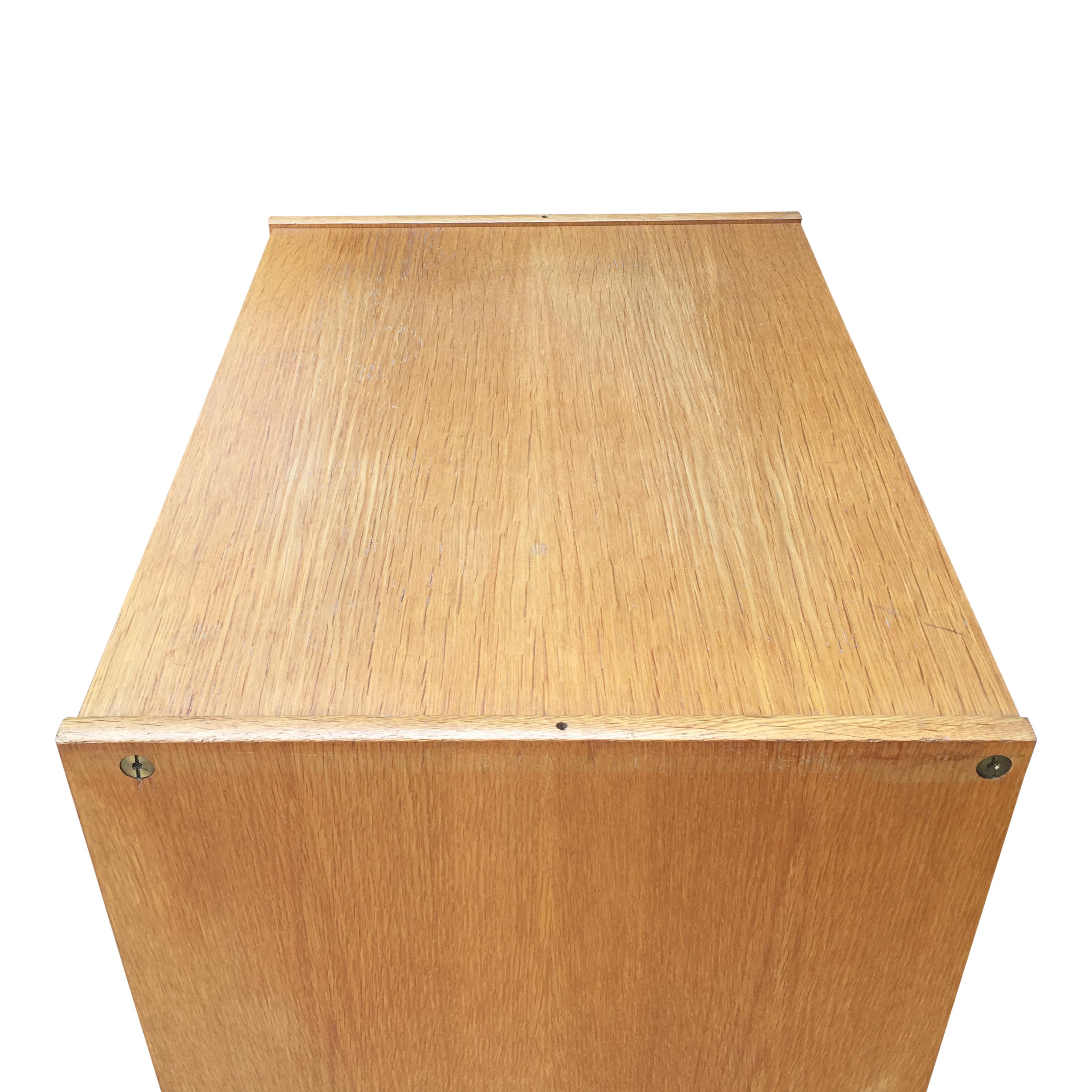 Midcentury Swedish Oak 4-Drawers Cabinet by Bertil Fridhagen for Bodafors, 1963 For Sale 2