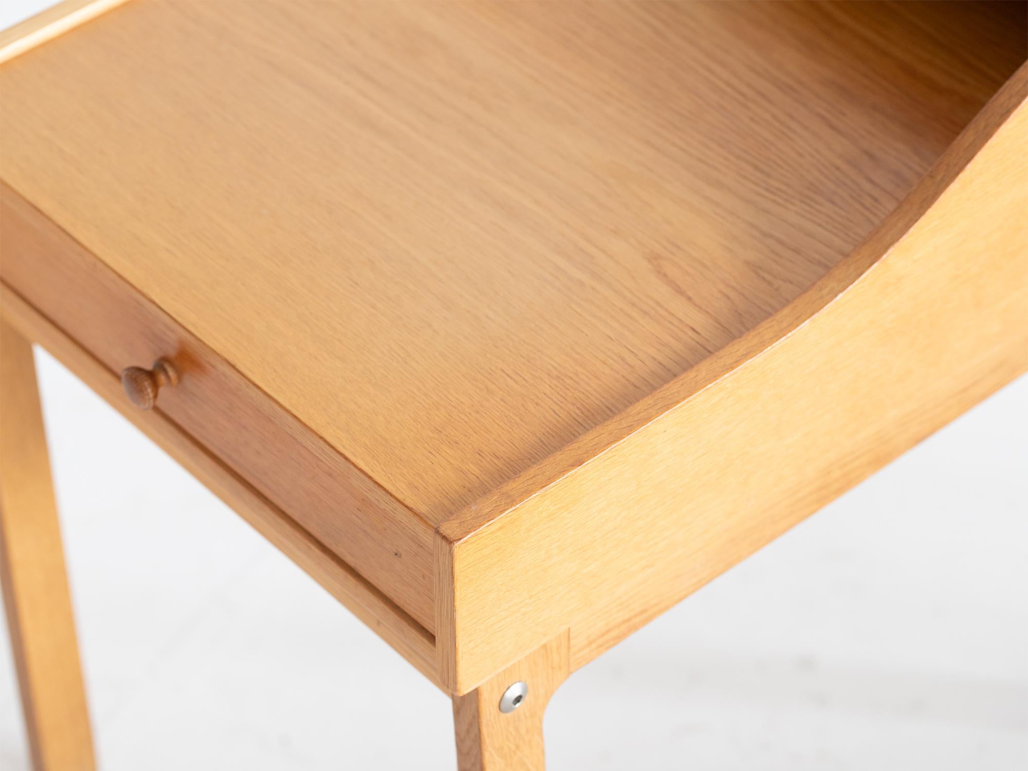 Mid Century Swedish Oak Bedside Tables For Sale 2
