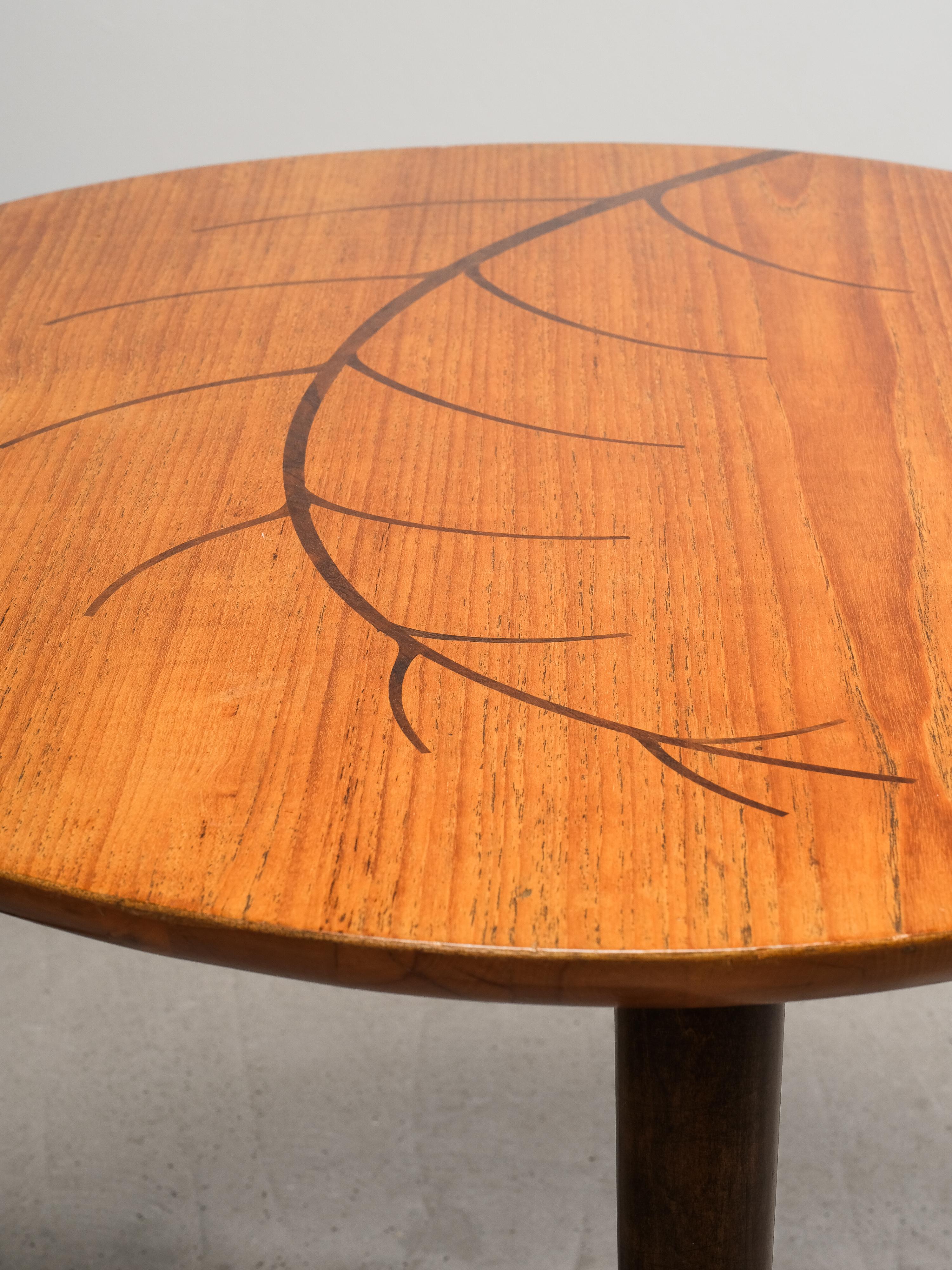 Mid-Century Swedish Organic Form Teak Coffee Table with Inlay, 1950s For Sale 12