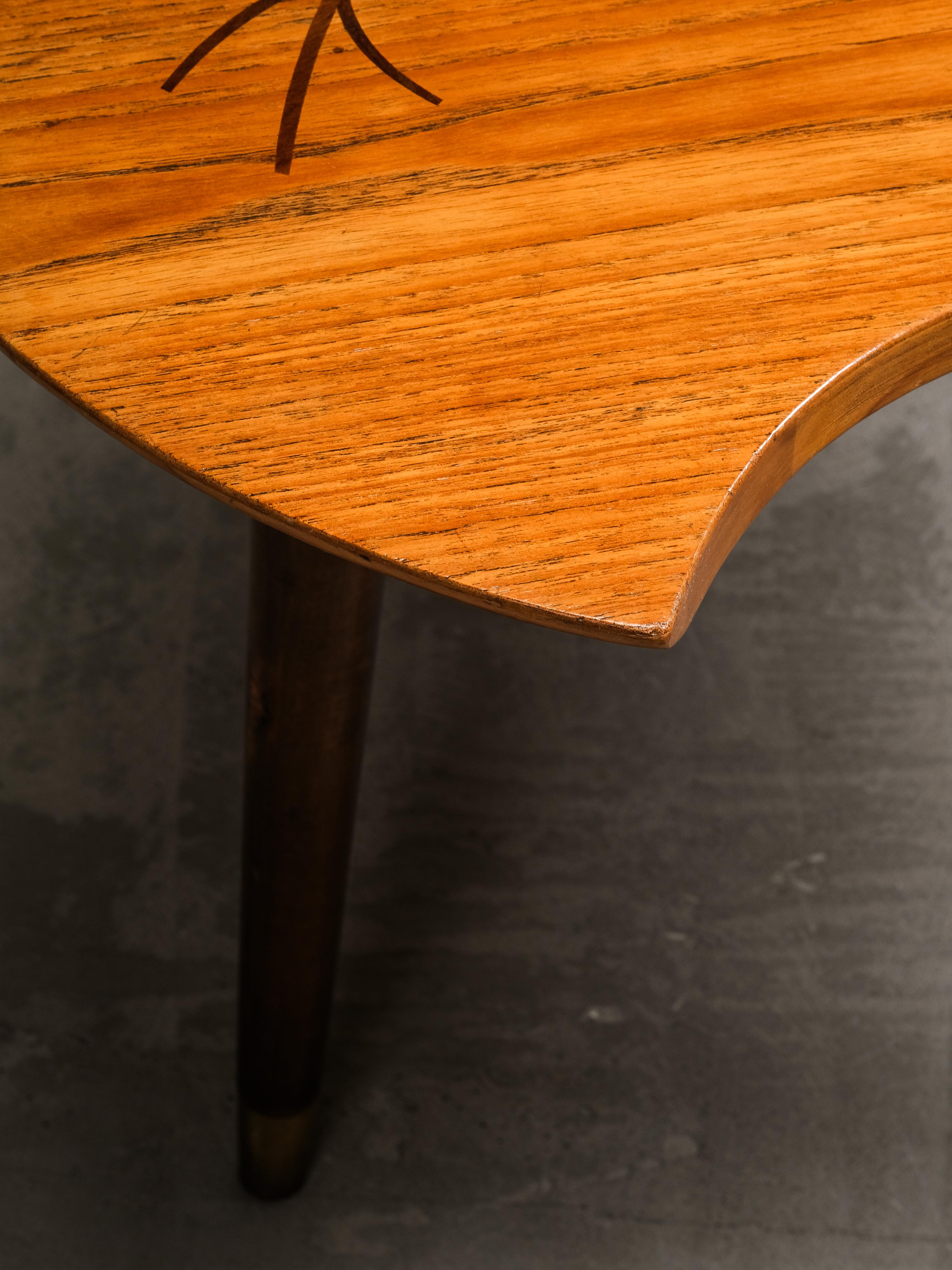 Mid-Century Swedish Organic Form Teak Coffee Table with Inlay, 1950s For Sale 1