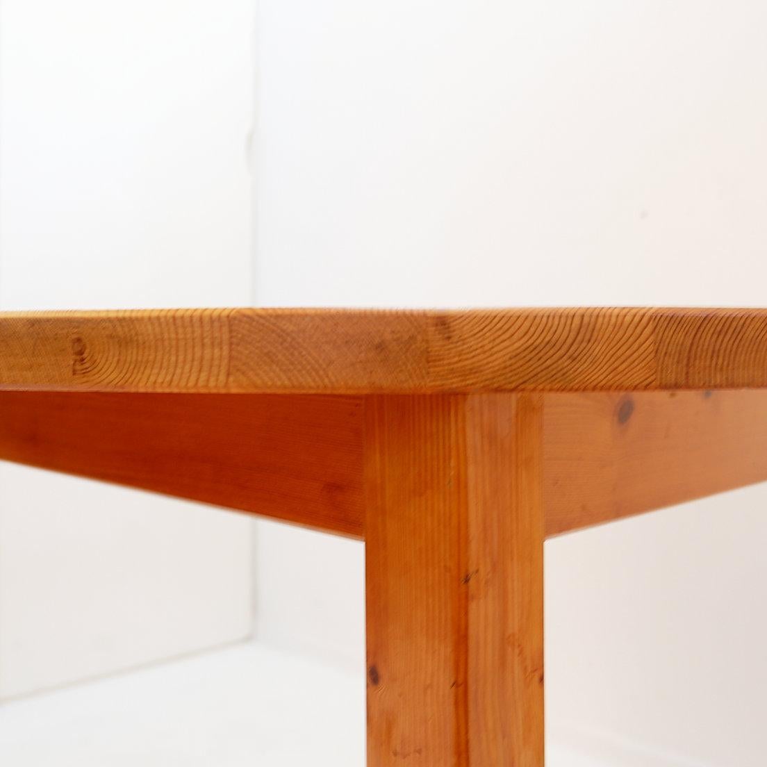 mid-century Swedish Pine Wood dining set - 1970s - 1 table & 4 chairs For Sale 10