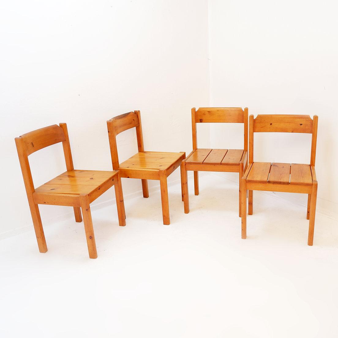 mid-century Swedish Pine Wood dining set - 1970s - 1 table & 4 chairs For Sale 11