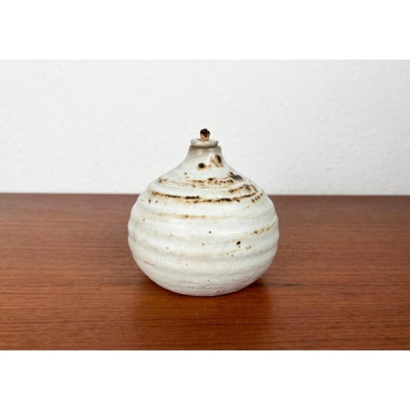 Lampe à huile en poterie suédoise du milieu du siècle par Ulla Nilsson pour Arvika, années 1960 en vente 1