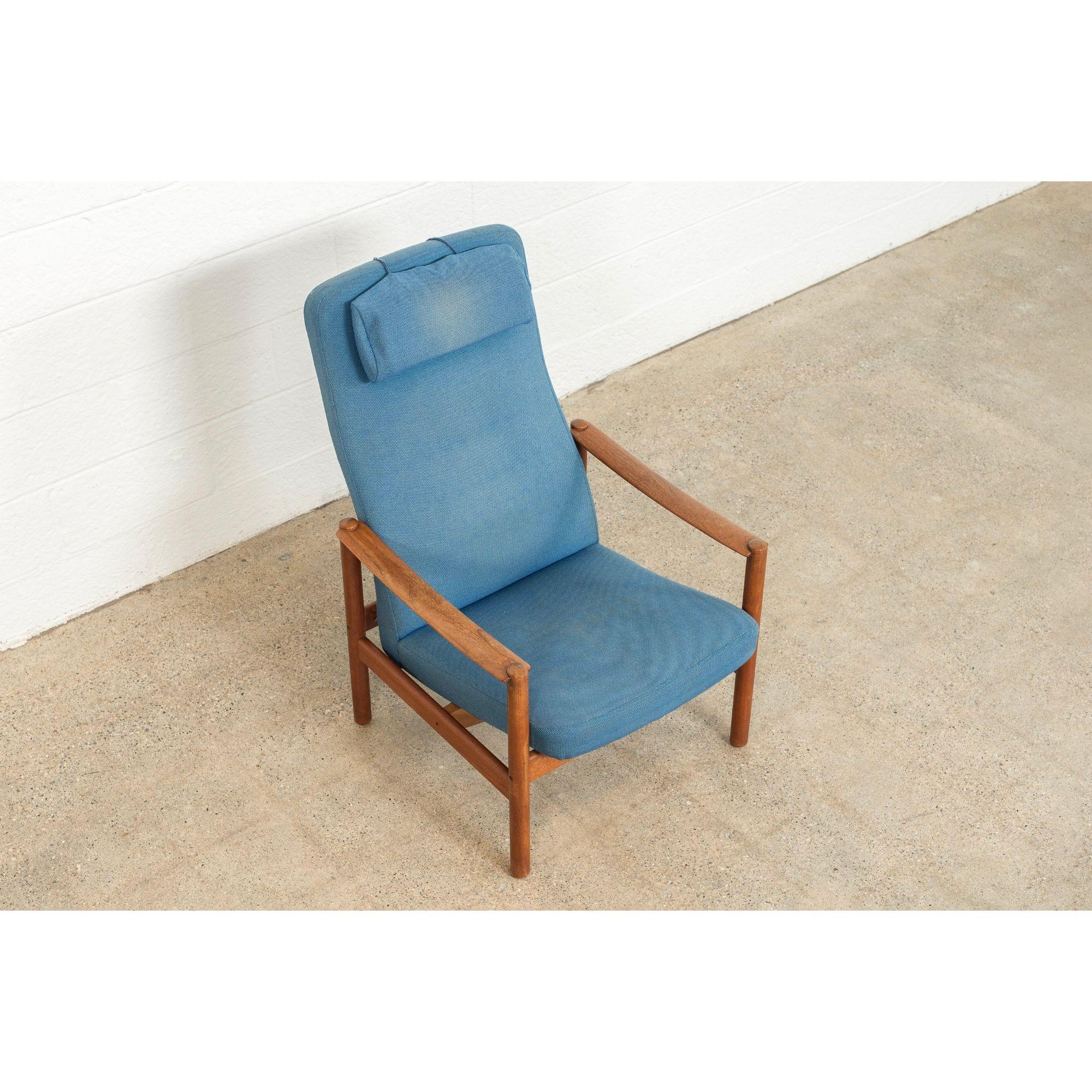Mid Century Swedish Reclining Lounge Chair in Teak by Folke Ohlsson, circa 1960 In Good Condition In Detroit, MI