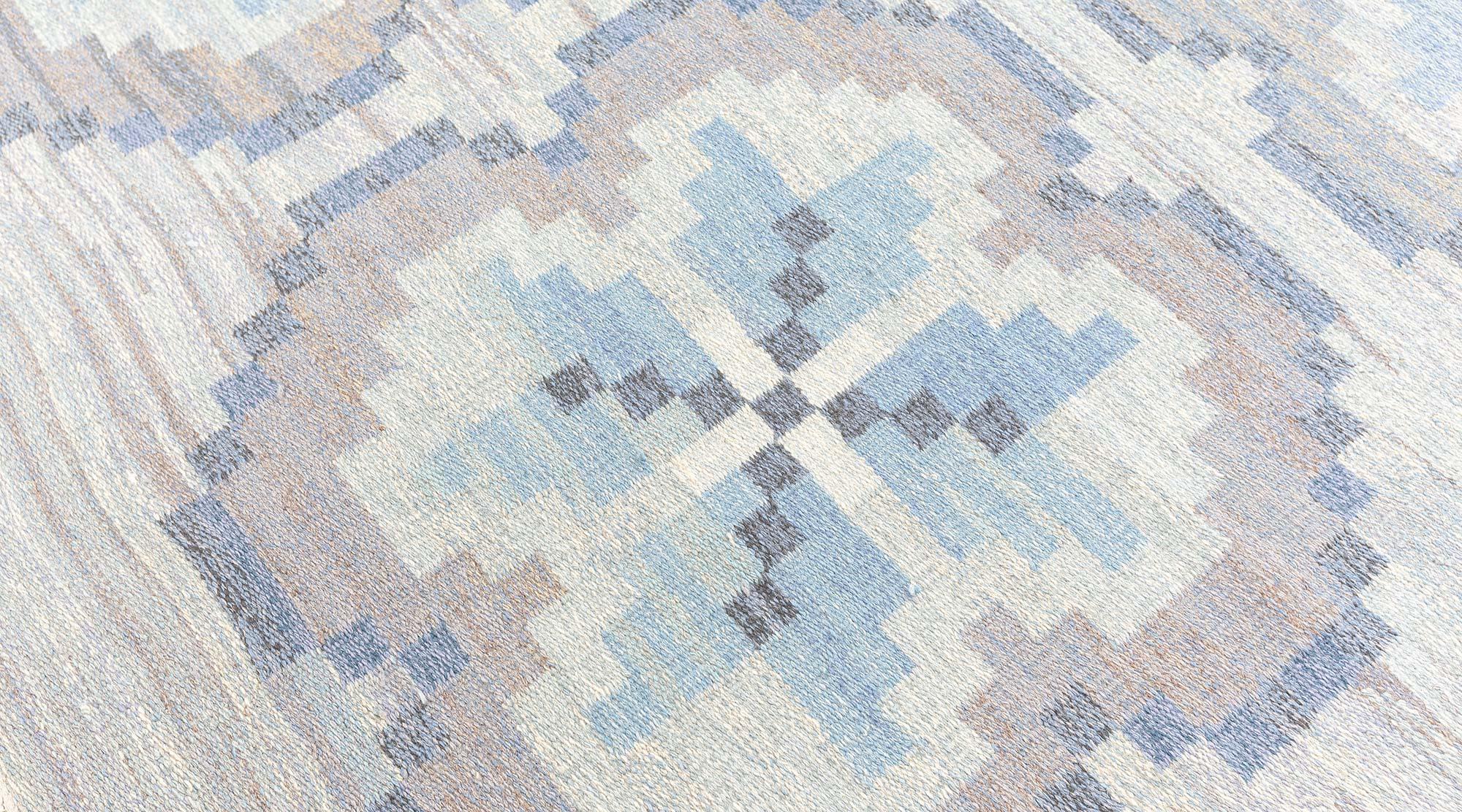 Tessuto a mano Tappeto Rölakan svedese di metà secolo di Ingegerd Silow, da Doris Leslie Blau in vendita