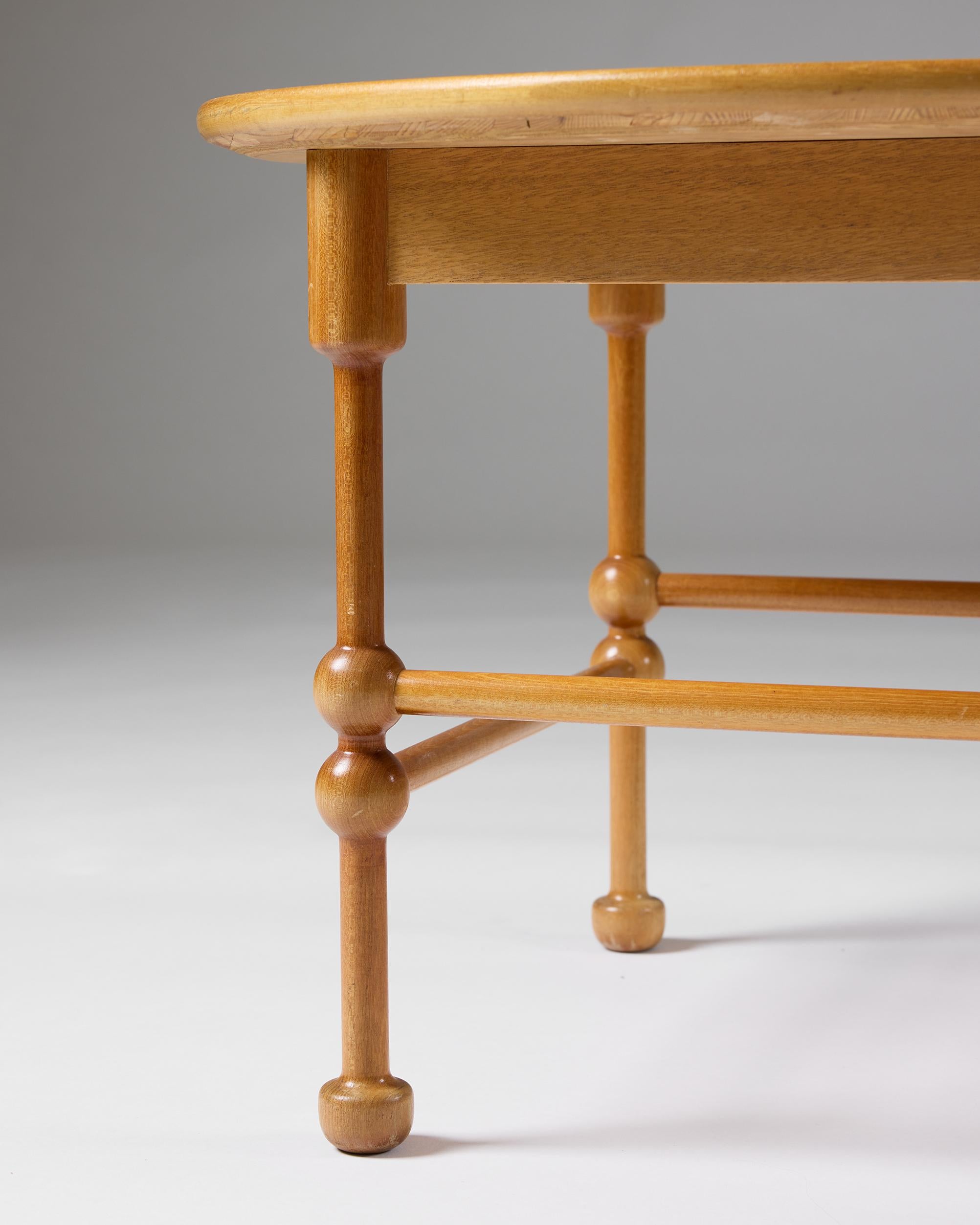 Mid Century Swedish Round Mahogany Occasional Table by Josef Frank Model 2126 For Sale 2