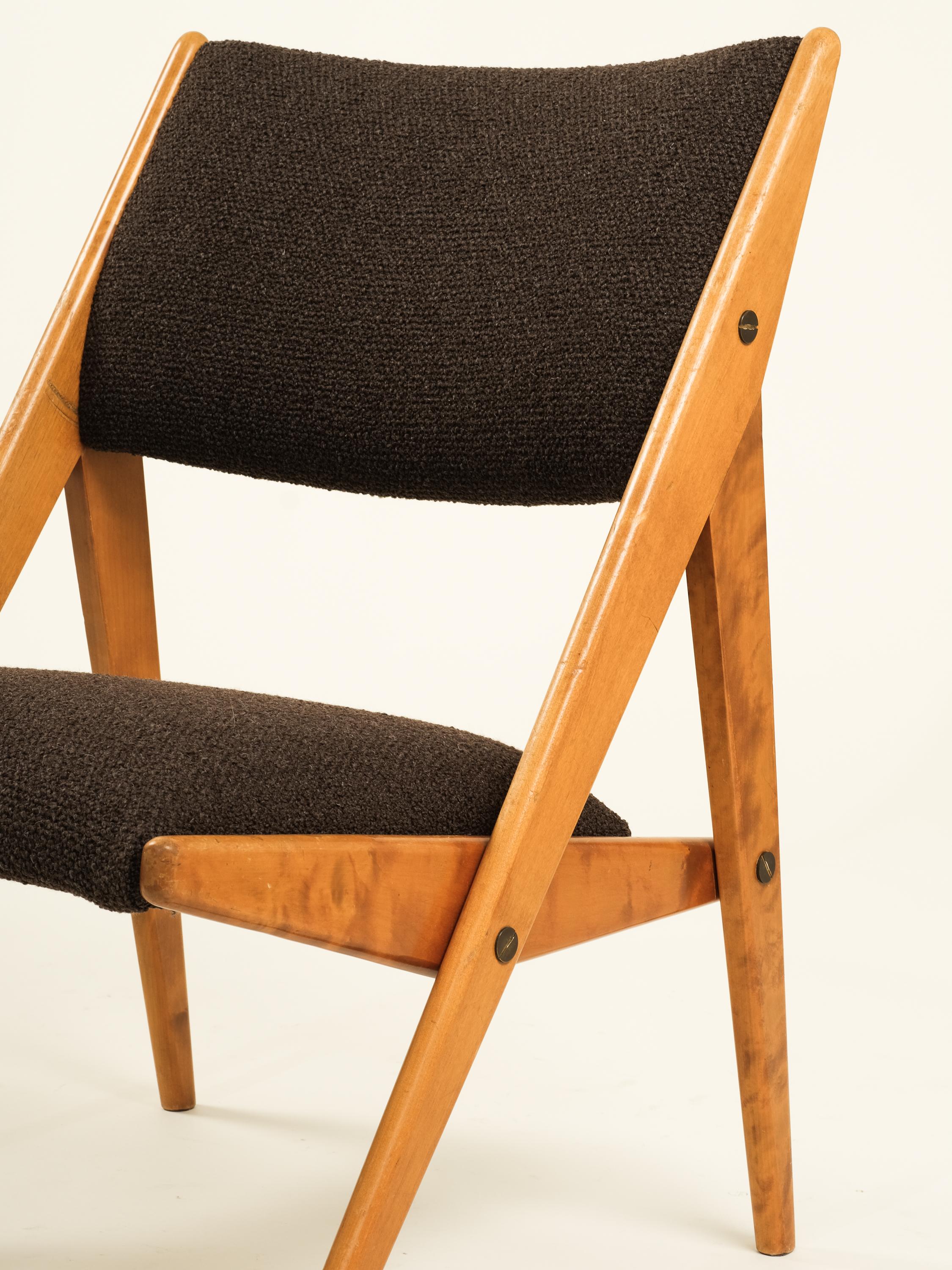 Scandinavo moderno Sedia svedese Sawbuck di metà secolo in vendita